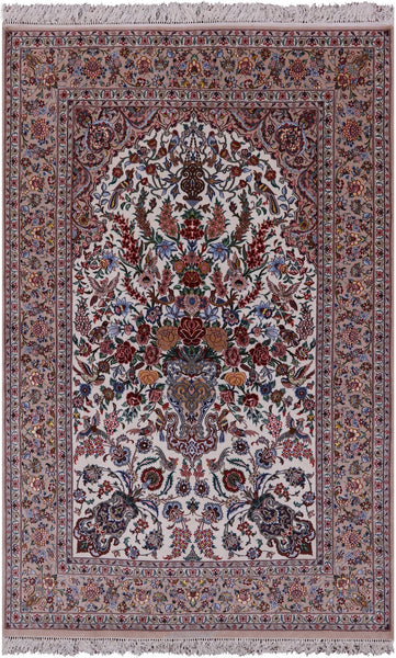 Ivory Isfahan Authentic Persian Hand Knotted Wool & Silk Area Rug - 5' 3" X 7' 10" - Golden Nile
