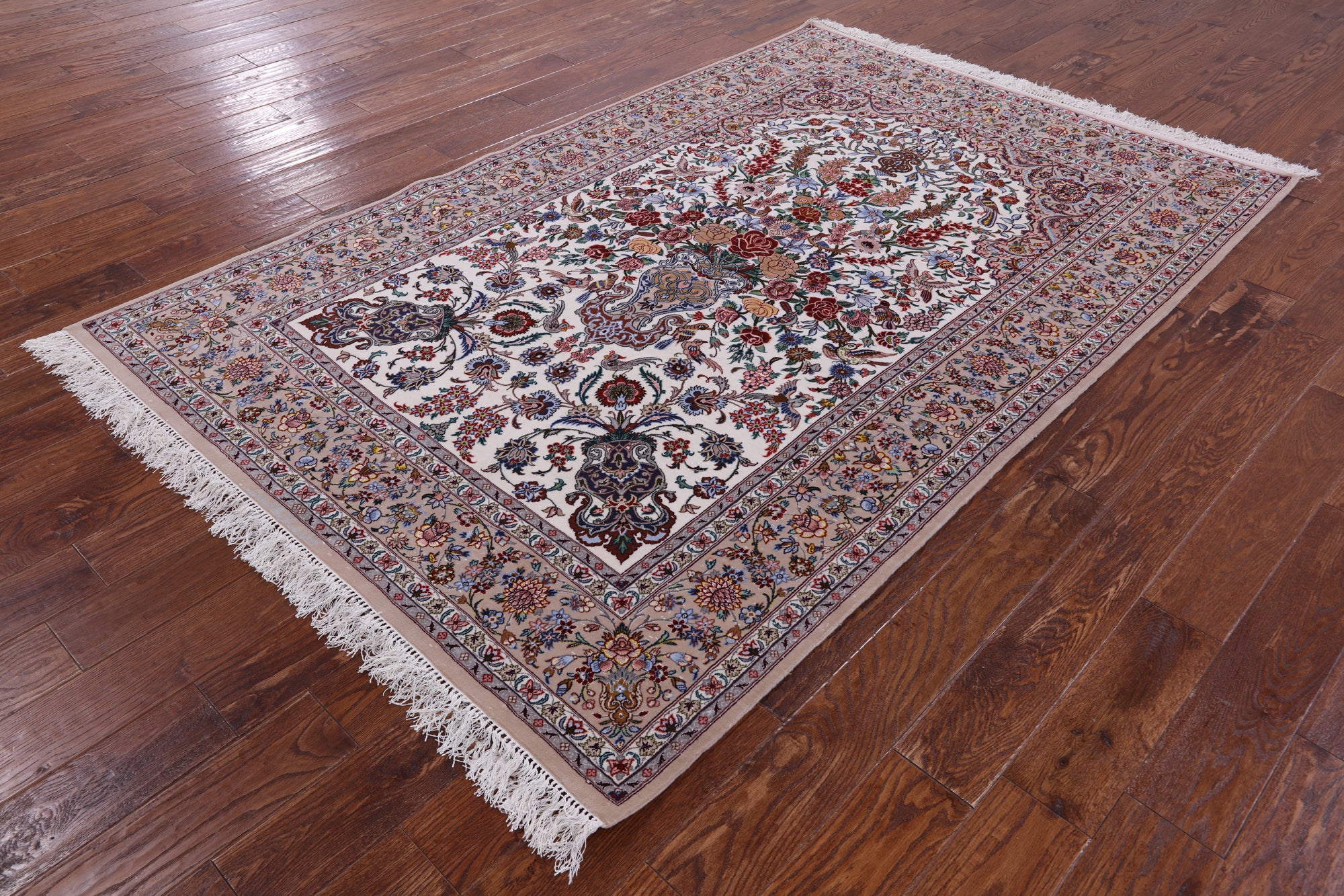 Ivory Isfahan Authentic Persian Hand Knotted Wool & Silk Area Rug - 5' 3" X 7' 10" - Golden Nile