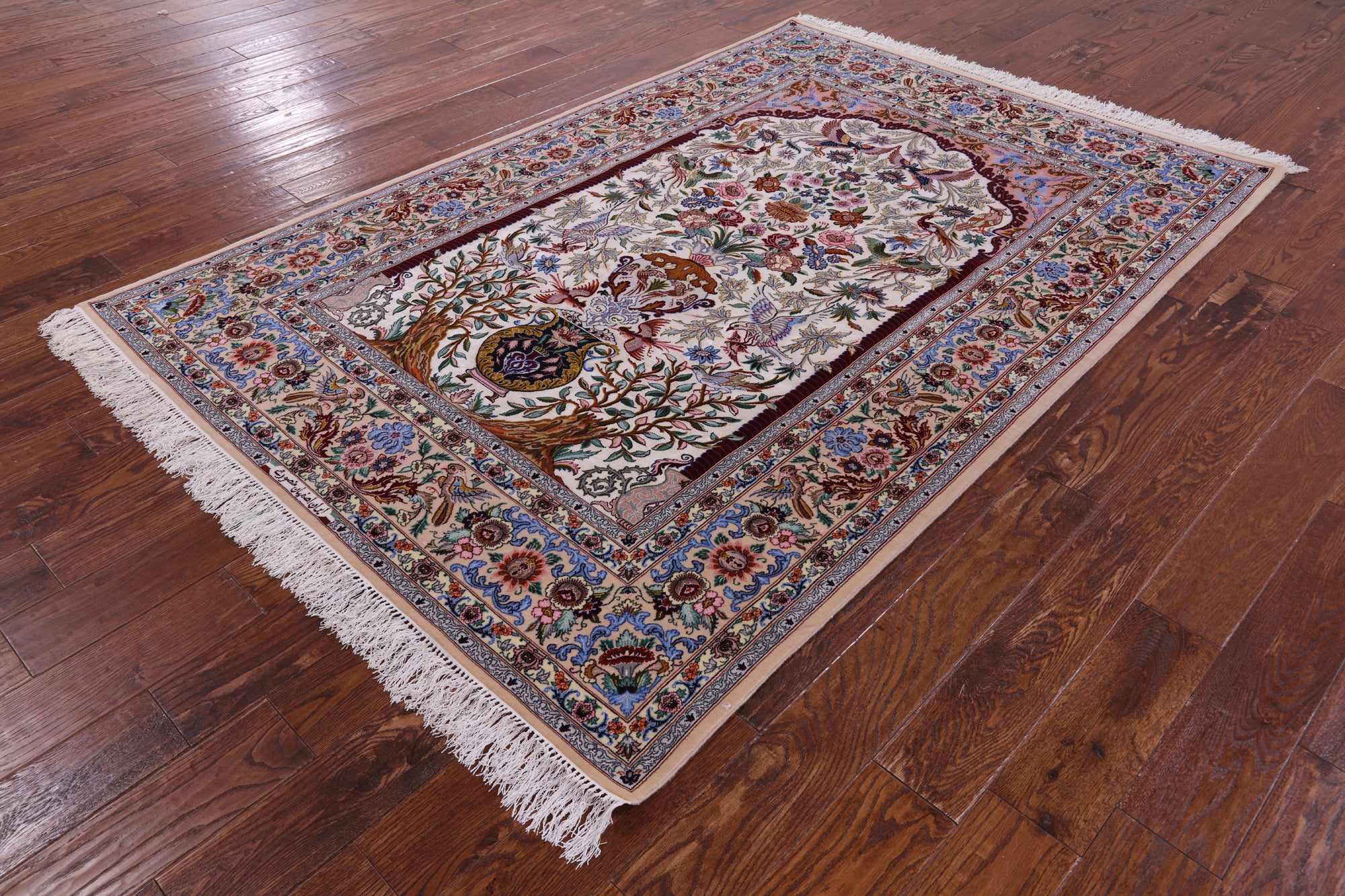 Ivory Isfahan Authentic Persian Hand Knotted Wool & Silk Area Rug - 5' 1" X 7' 7" - Golden Nile
