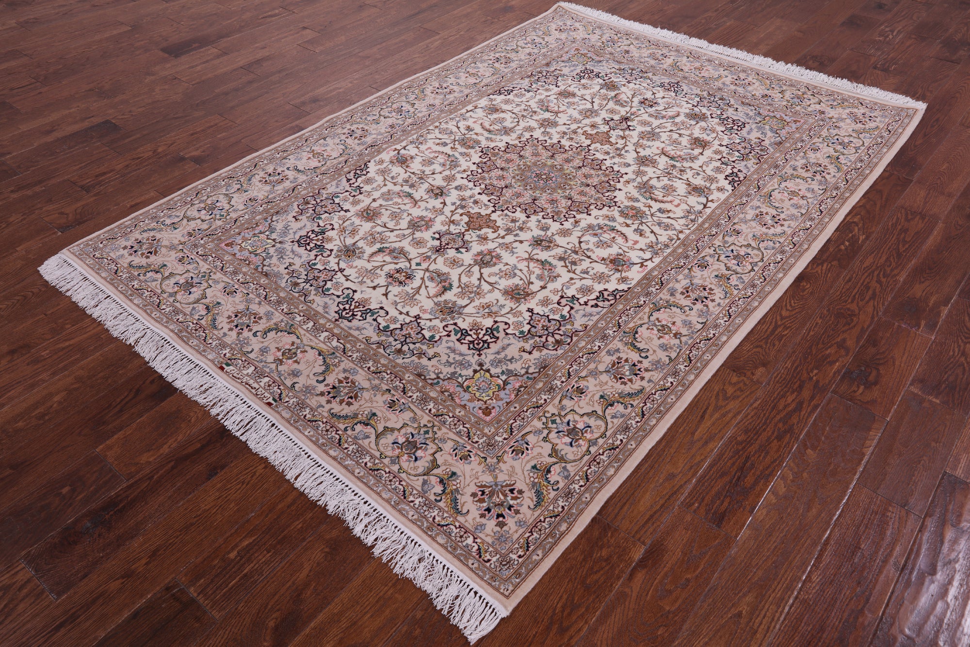 Ivory Isfahan Authentic Persian Hand Knotted Wool & Silk Area Rug - 5' 3" X 7' 8" - Golden Nile