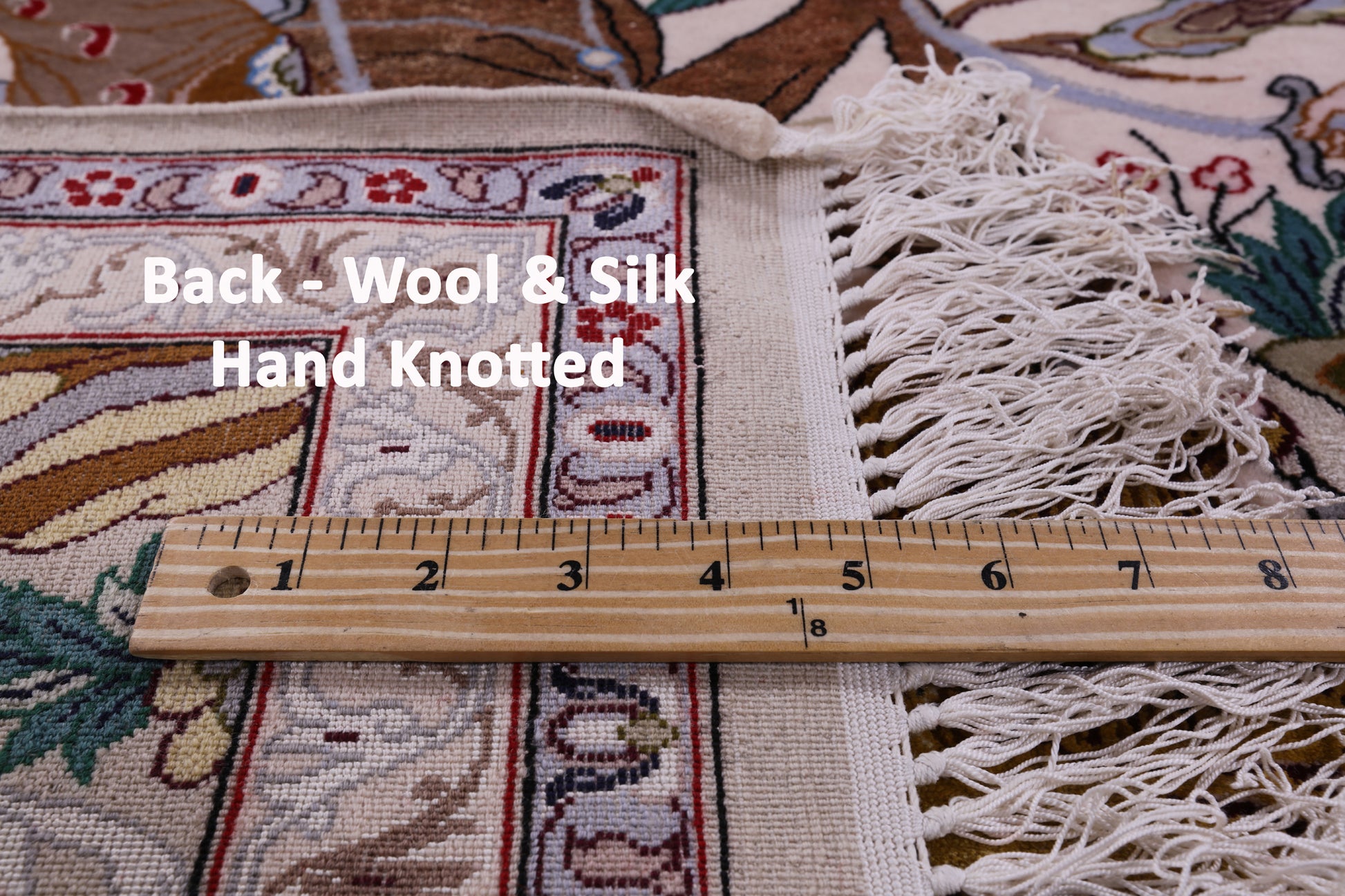 Pictorial Isfahan Authentic Persian Hand Knotted Wool & Silk Area Rug - 4' 11" X 7' 4" - Golden Nile