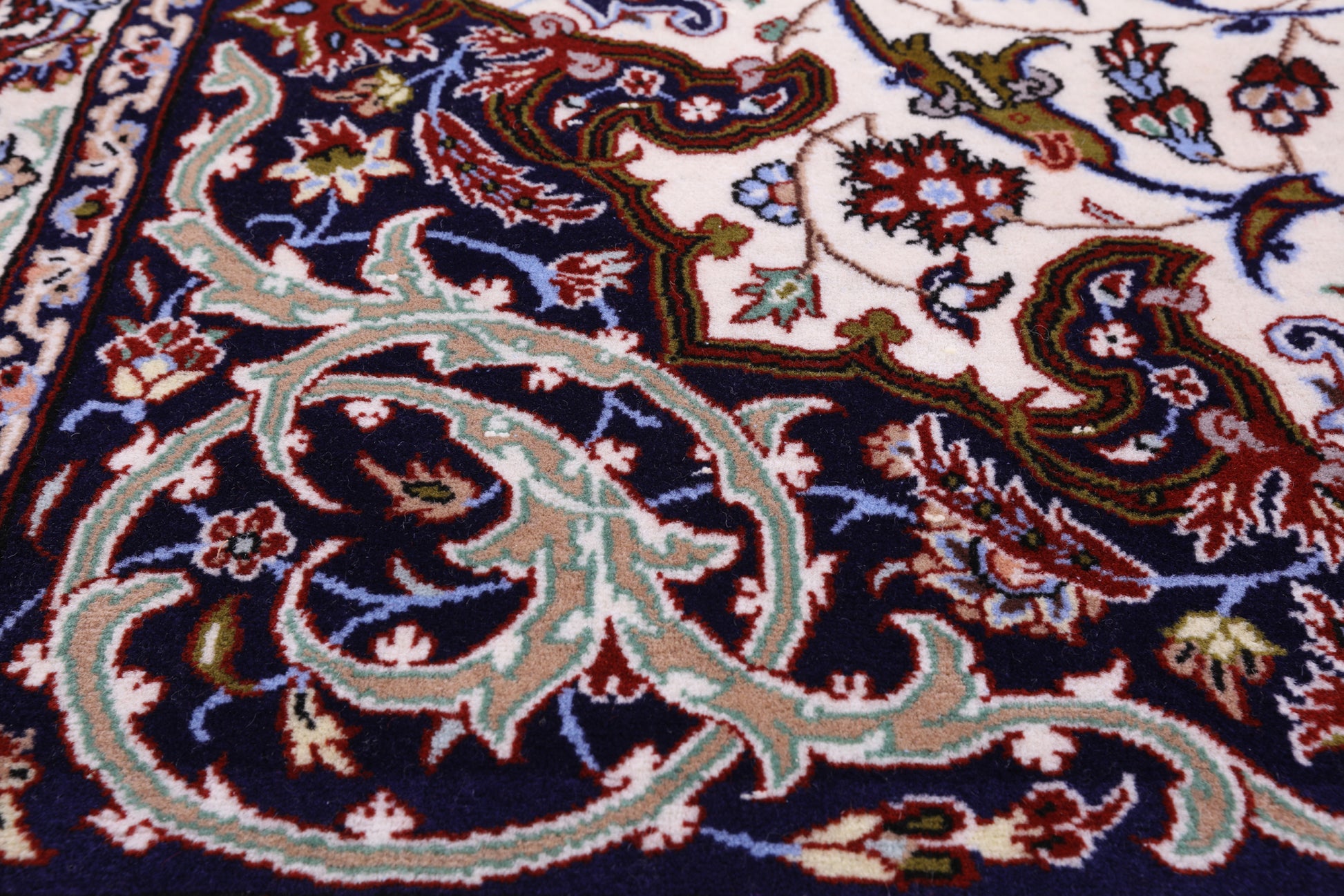 Ivory Handmade Authentic Signed Isfahan Wool & Silk Persian Rug - 5' 3" X 7' 10" - Golden Nile