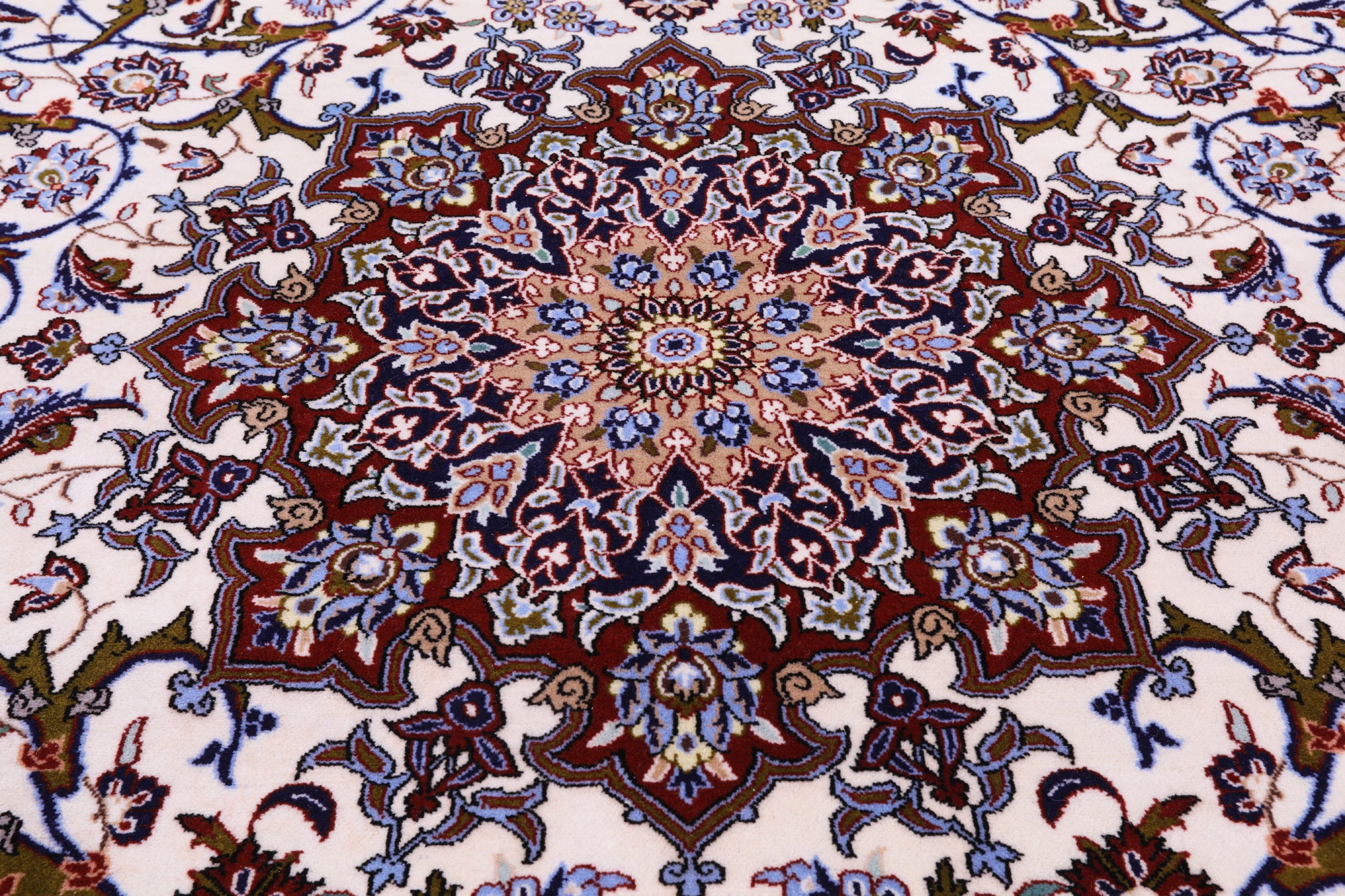 Ivory Handmade Authentic Signed Isfahan Wool & Silk Persian Rug - 5' 3" X 7' 10" - Golden Nile