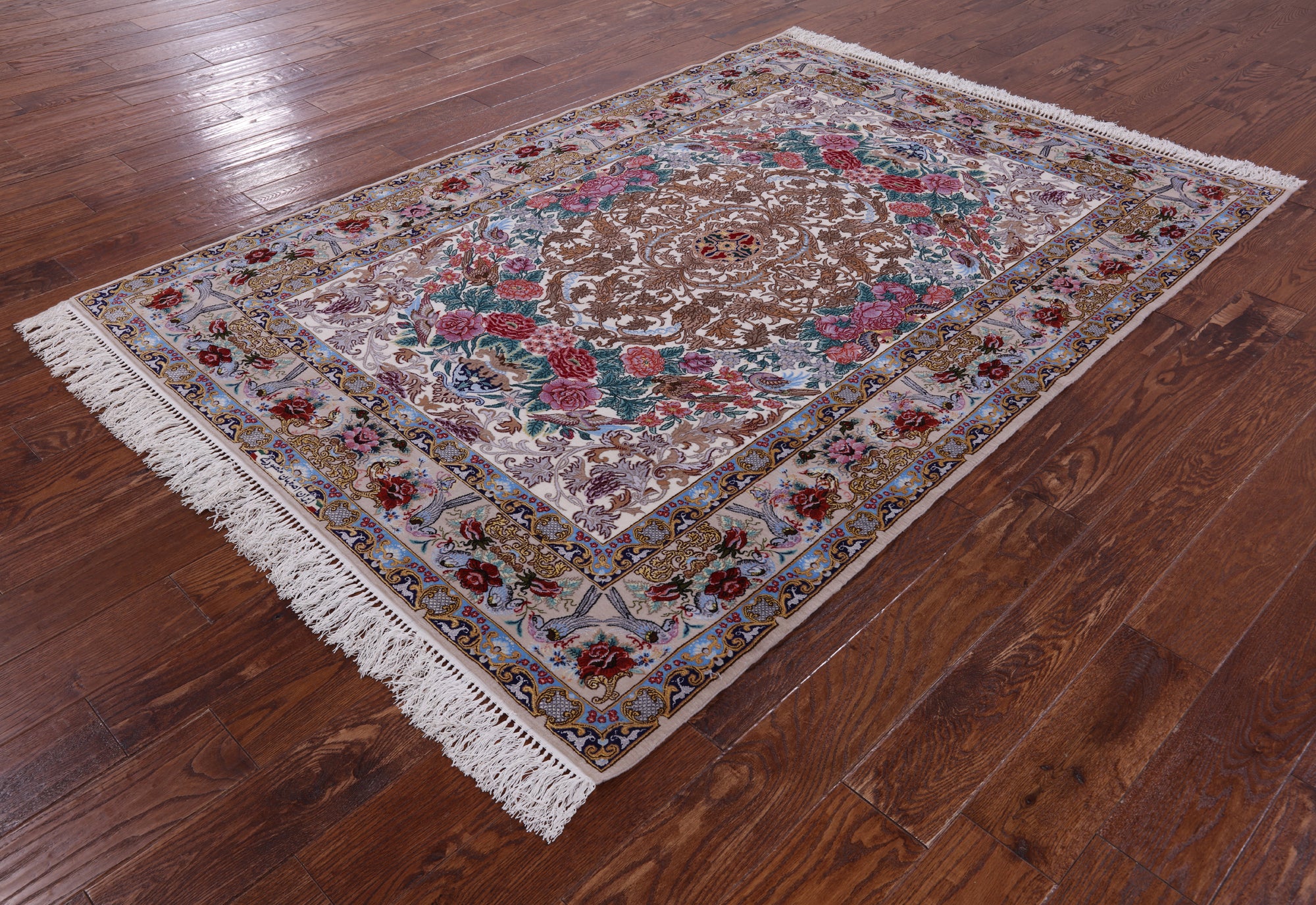 Ivory Isfahan Authentic Persian Hand Knotted Wool & Silk Area Rug - 5' 1" X 7' 4" - Golden Nile