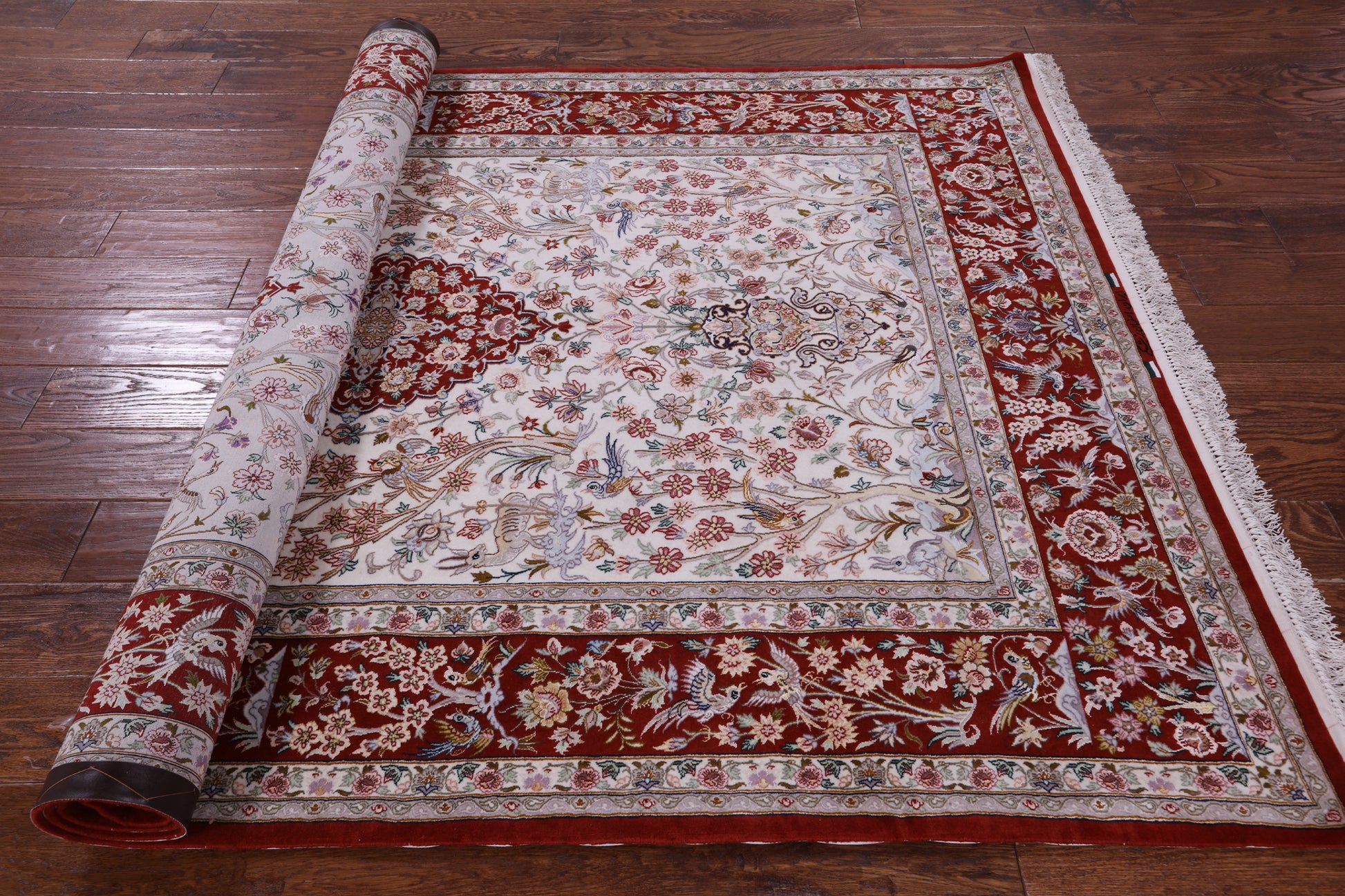 Ivory Isfahan Authentic Persian Hand Knotted Wool & Silk Area Rug - 5' 1" X 7' 9" - Golden Nile
