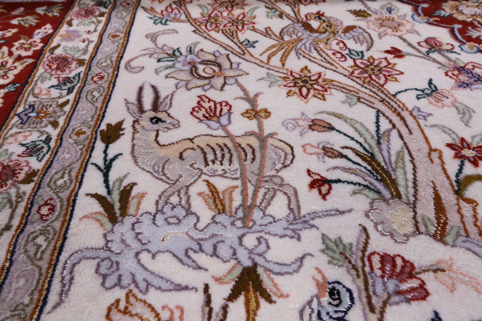 Ivory Isfahan Authentic Persian Hand Knotted Wool & Silk Area Rug - 5' 1" X 7' 9" - Golden Nile