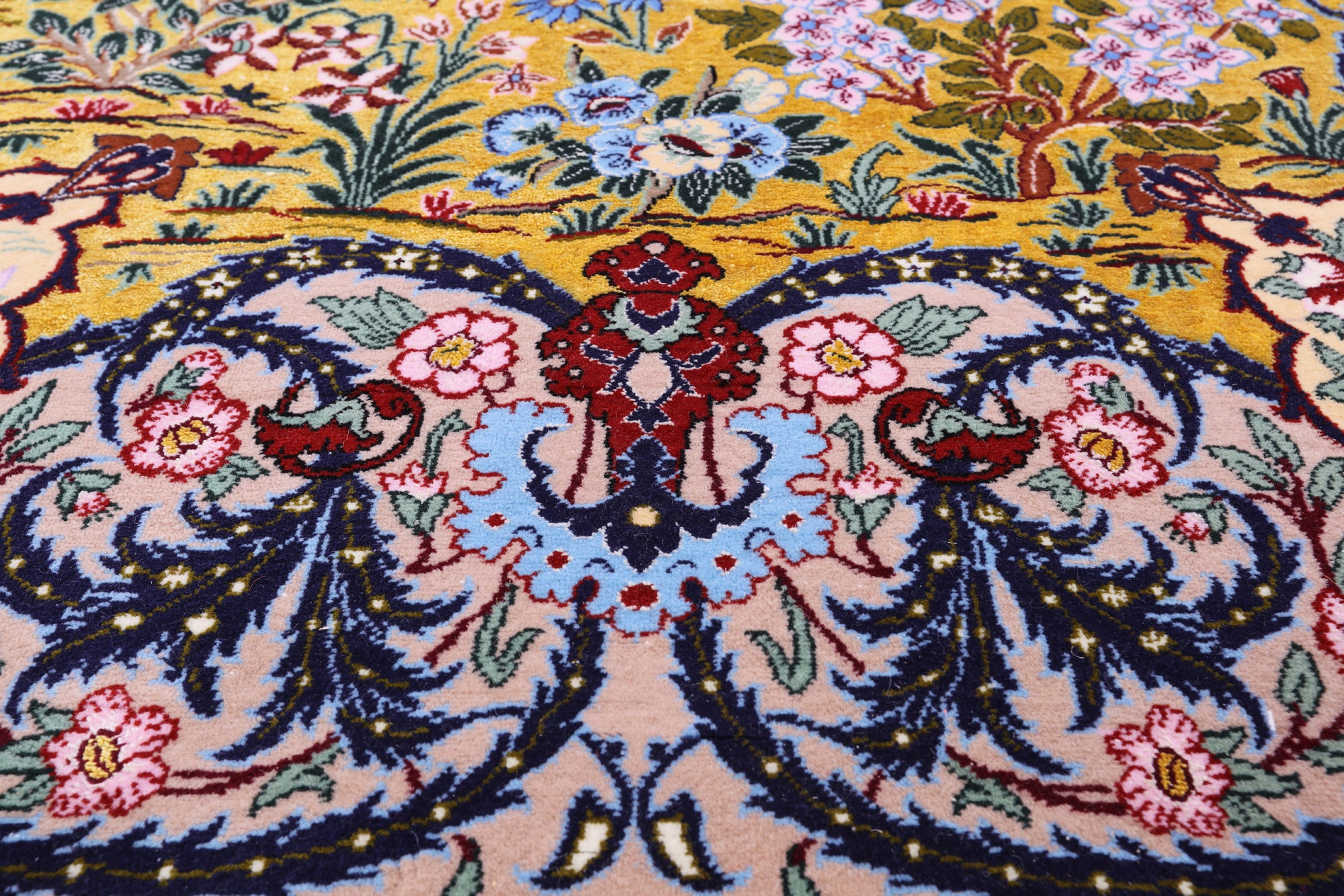 Gold Signed Isfahan Authentic Persian Hand Knotted Wool & Silk Area Rug - 4' 9" X 7' 3" - Golden Nile