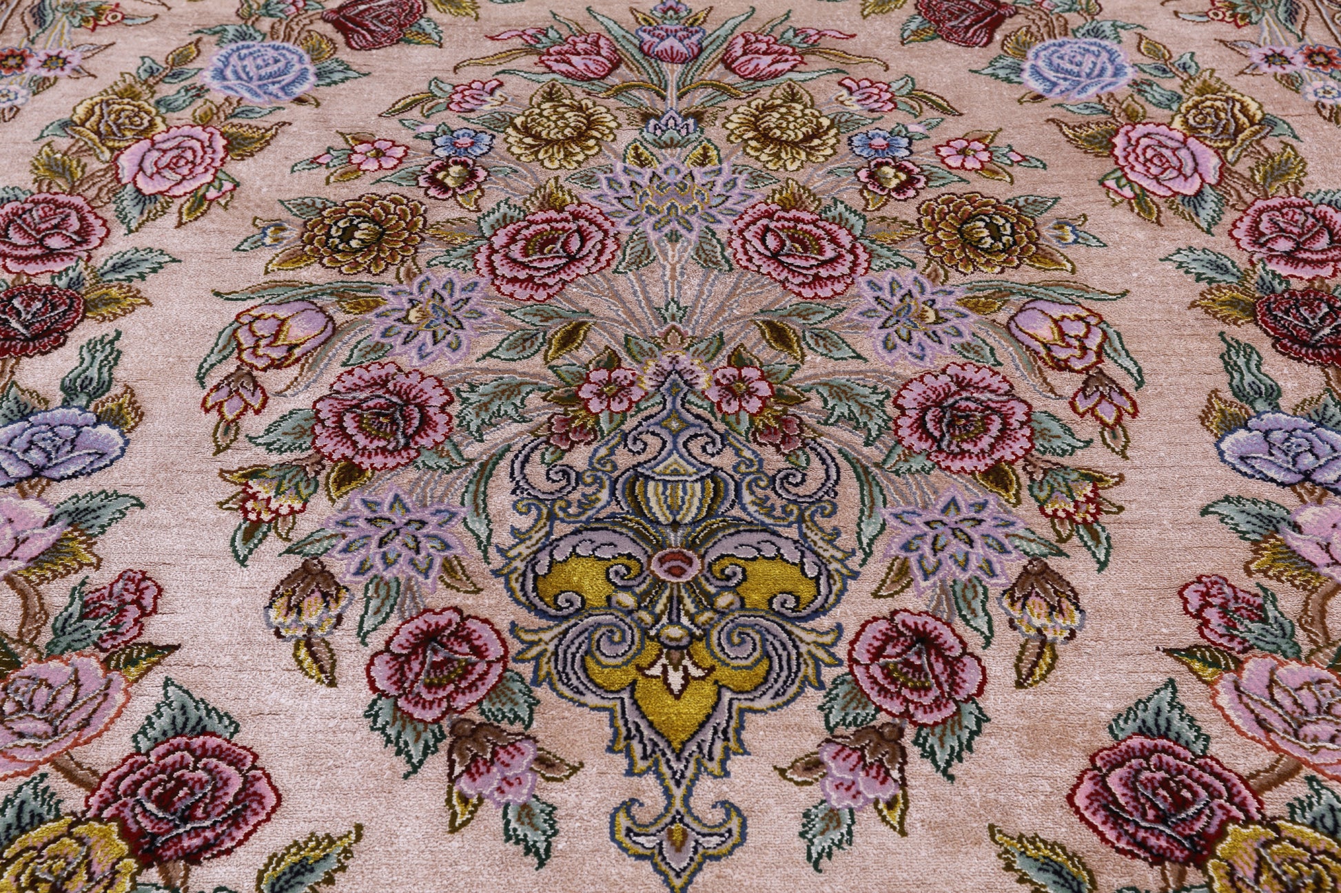 Ivory Signed Isfahan Authentic Persian Hand Knotted Wool & Silk Area Rug - 5' 0" X 7' 8" - Golden Nile