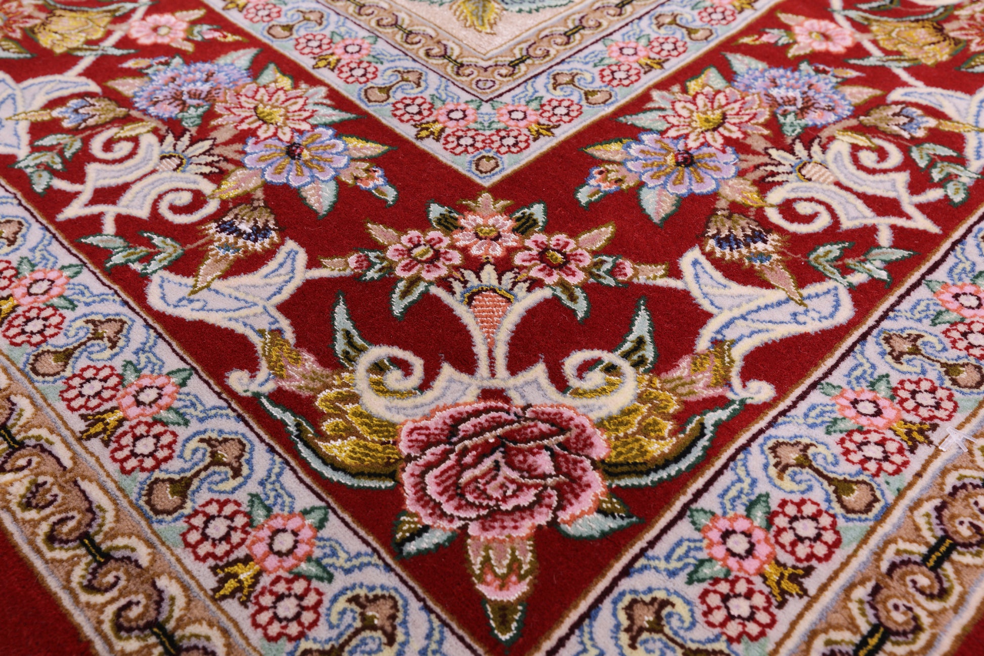 Ivory Signed Isfahan Authentic Persian Hand Knotted Wool & Silk Area Rug - 5' 0" X 7' 8" - Golden Nile
