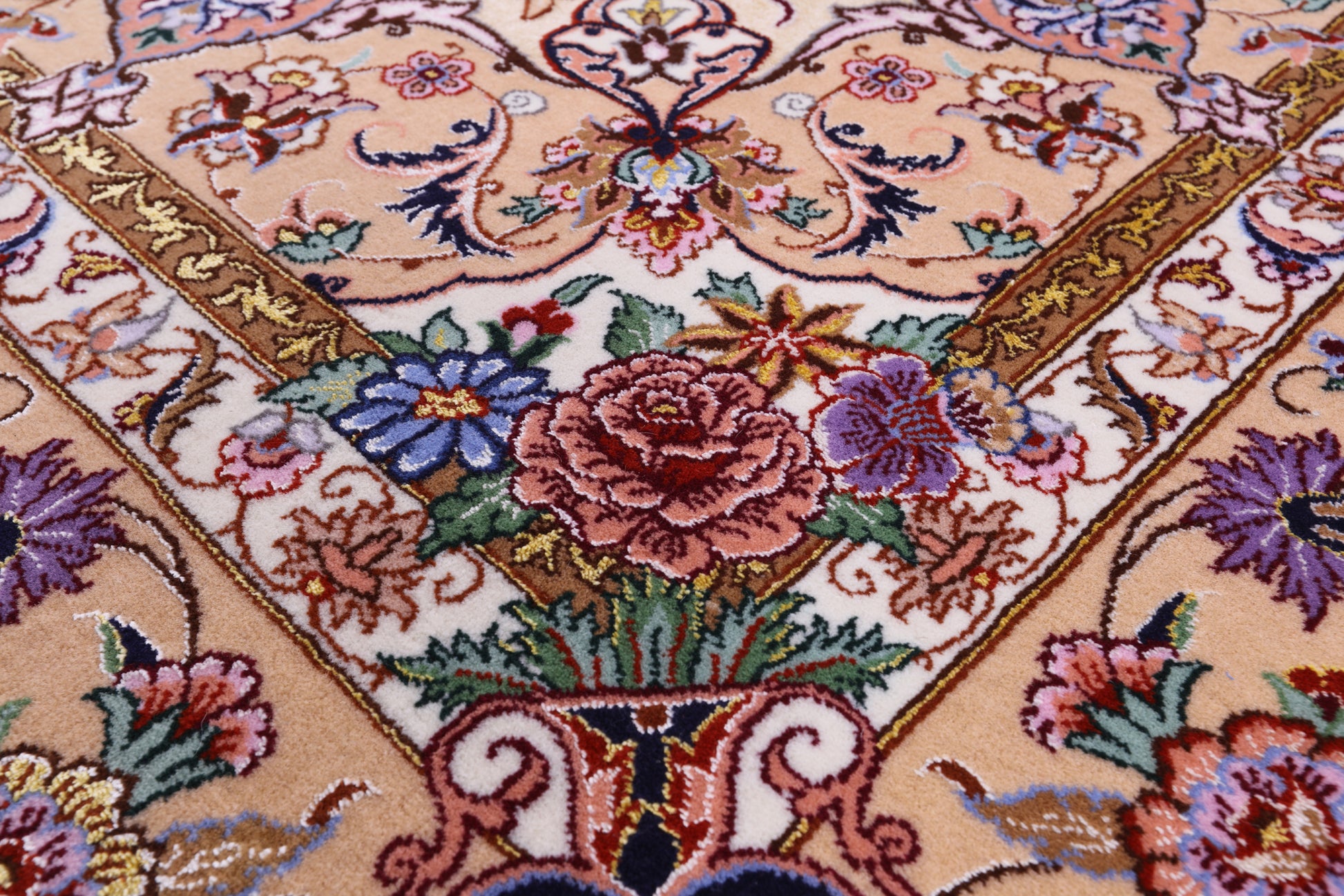 Ivory Signed Isfahan Authentic Persian Hand Knotted Wool & Silk Area Rug - 5' 1" X 7' 8" - Golden Nile