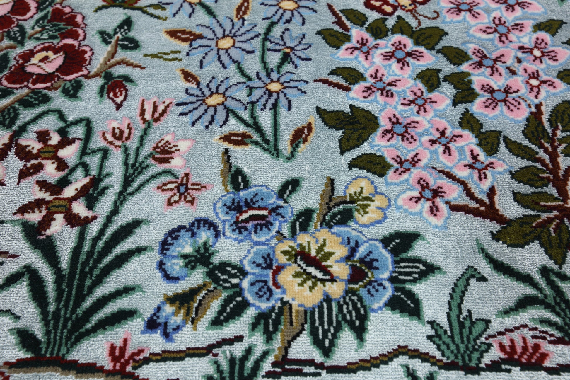 Blue Signed Isfahan Authentic Persian Hand Knotted Wool & Silk Area Rug - 4' 10" X 7' 8" - Golden Nile