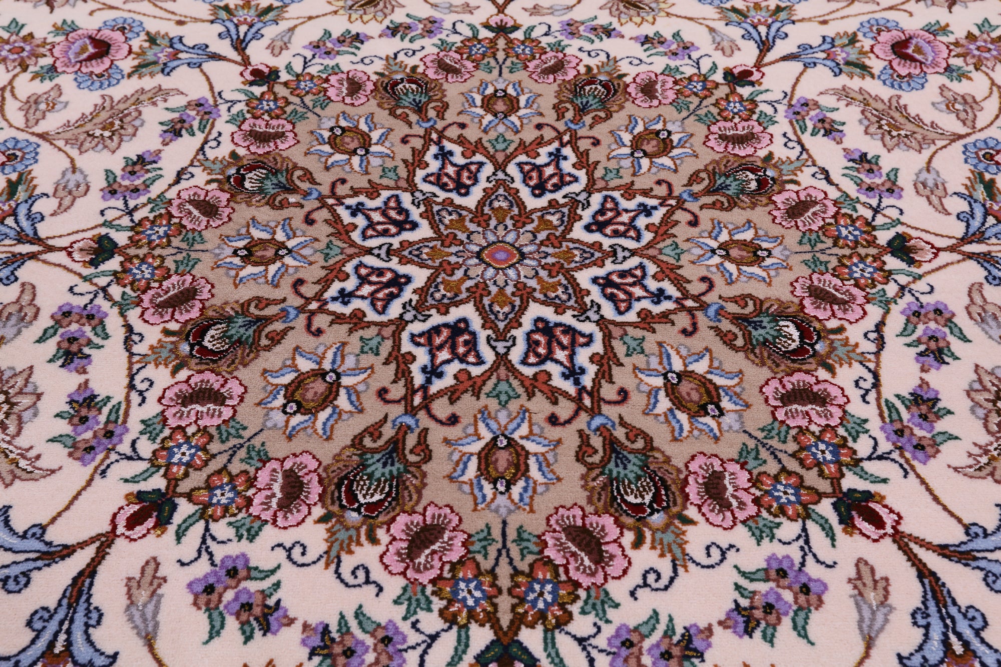 Ivory Signed Isfahan Authentic Persian Hand Knotted Wool & Silk Area Rug - 5' 1" X 7' 7" - Golden Nile