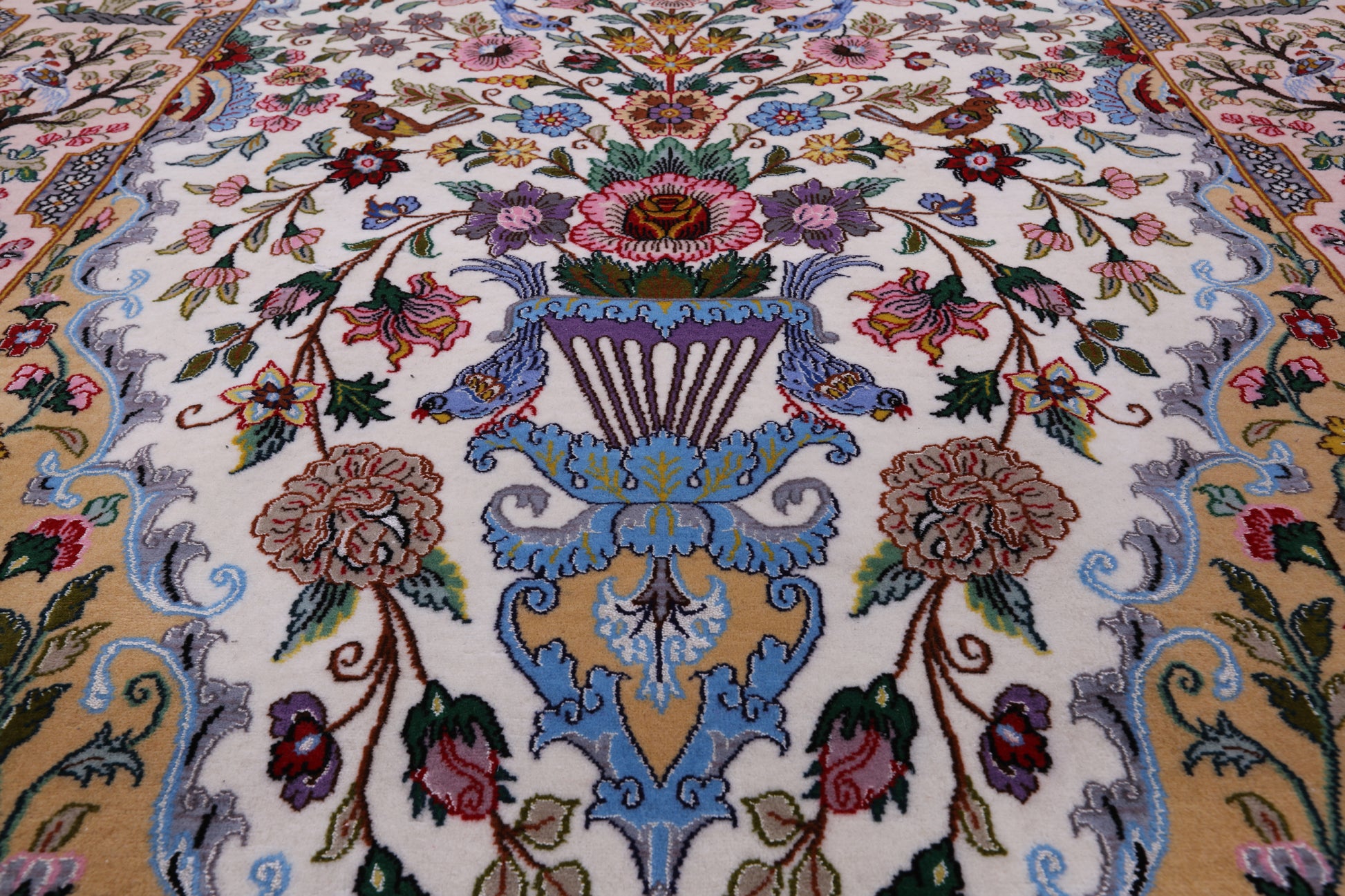 Ivory Signed Isfahan Authentic Persian Hand Knotted Wool & Silk Area Rug - 3' 9" X 5' 7" - Golden Nile