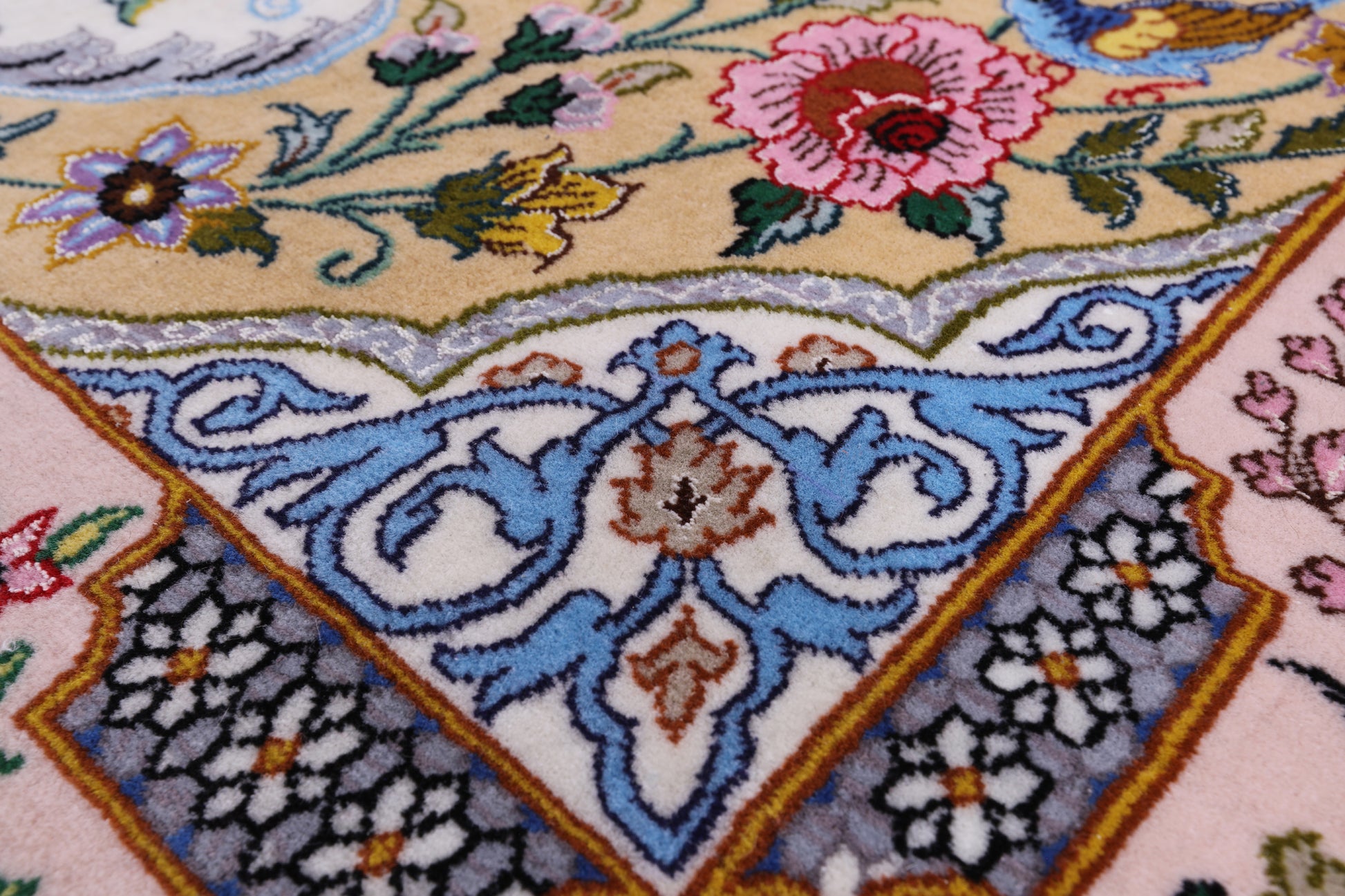 Ivory Signed Isfahan Authentic Persian Hand Knotted Wool & Silk Area Rug - 3' 9" X 5' 7" - Golden Nile