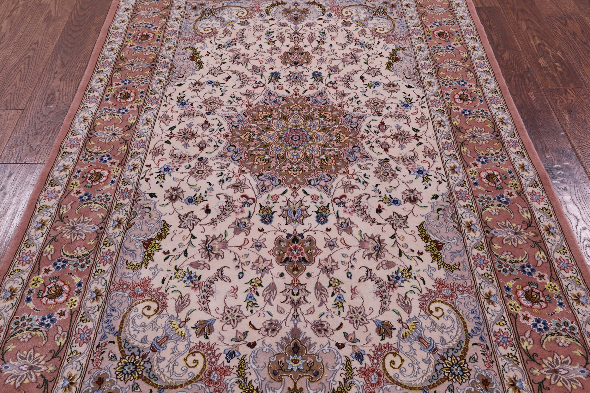 Ivory Signed Isfahan Authentic Persian Hand Knotted Wool & Silk Area Rug - 4' 3" X 6' 8" - Golden Nile