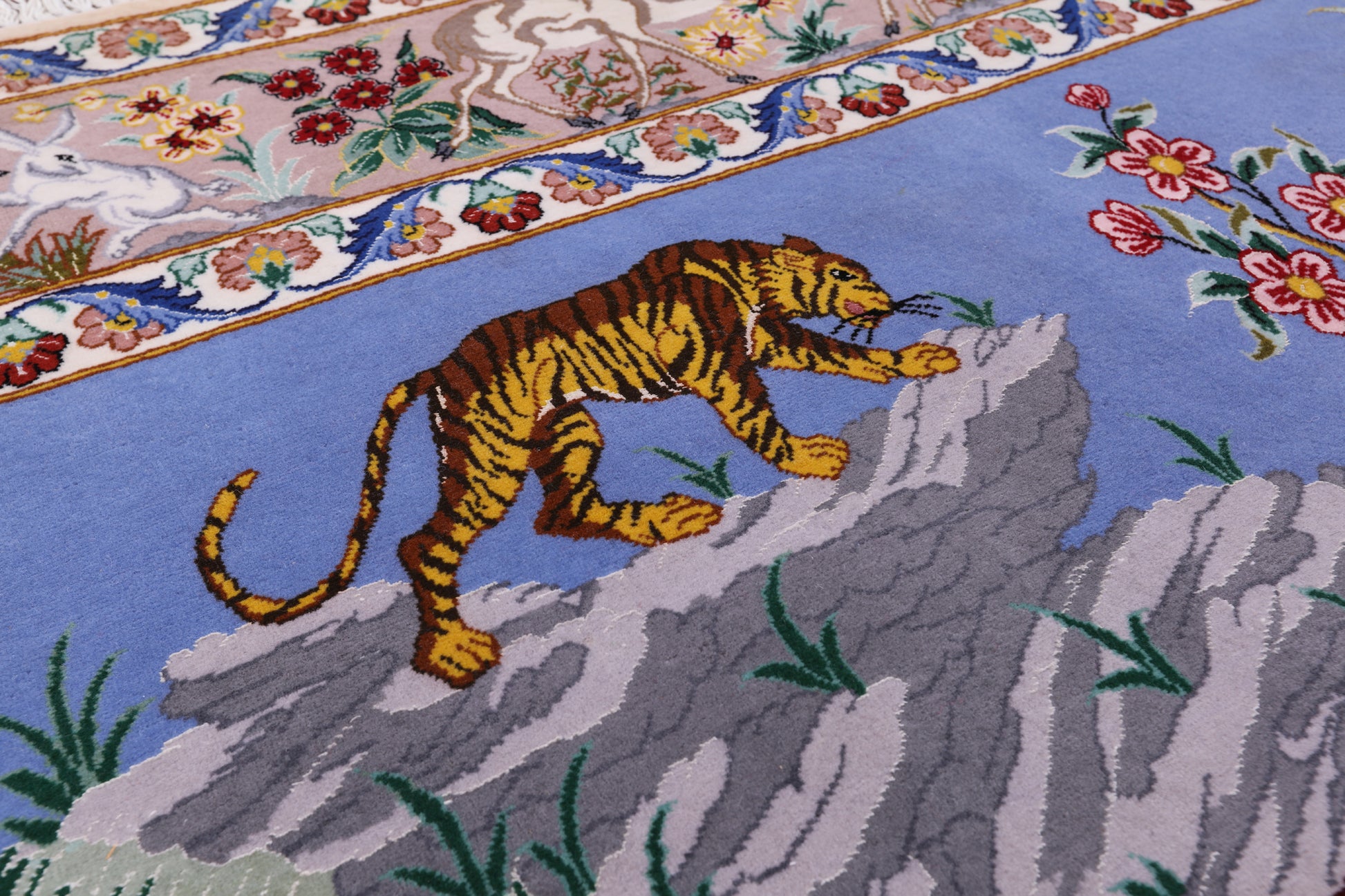 Signed Isfahan Authentic Persian Hunting Scene Hand Knotted Wool & Silk Area Rug - 4' 2" X 6' 8" - Golden Nile