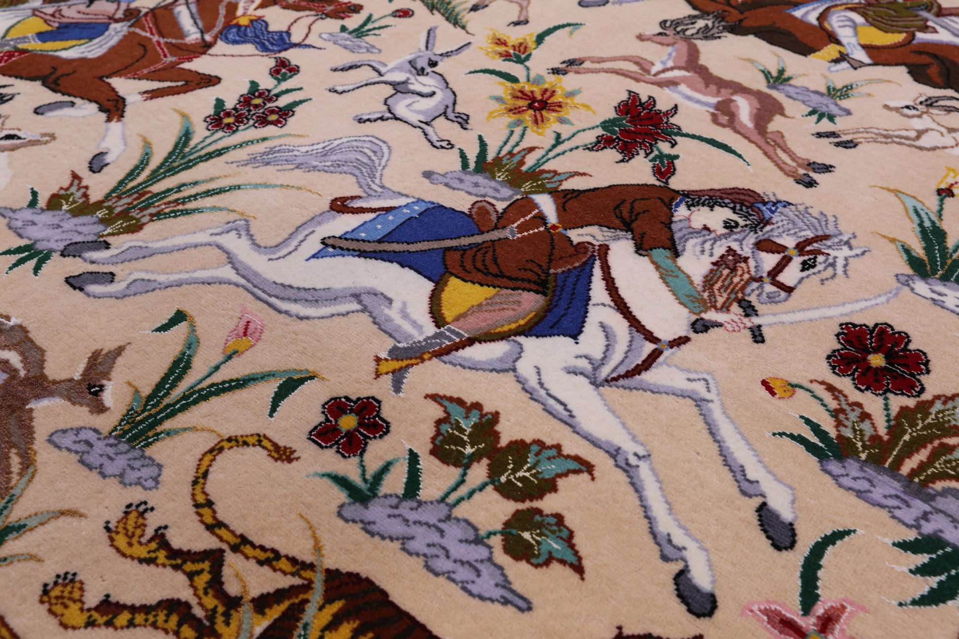 Signed Isfahan Authentic Persian Hunting Scene Hand Knotted Wool & Silk Area Rug - 4' 2" X 6' 8" - Golden Nile