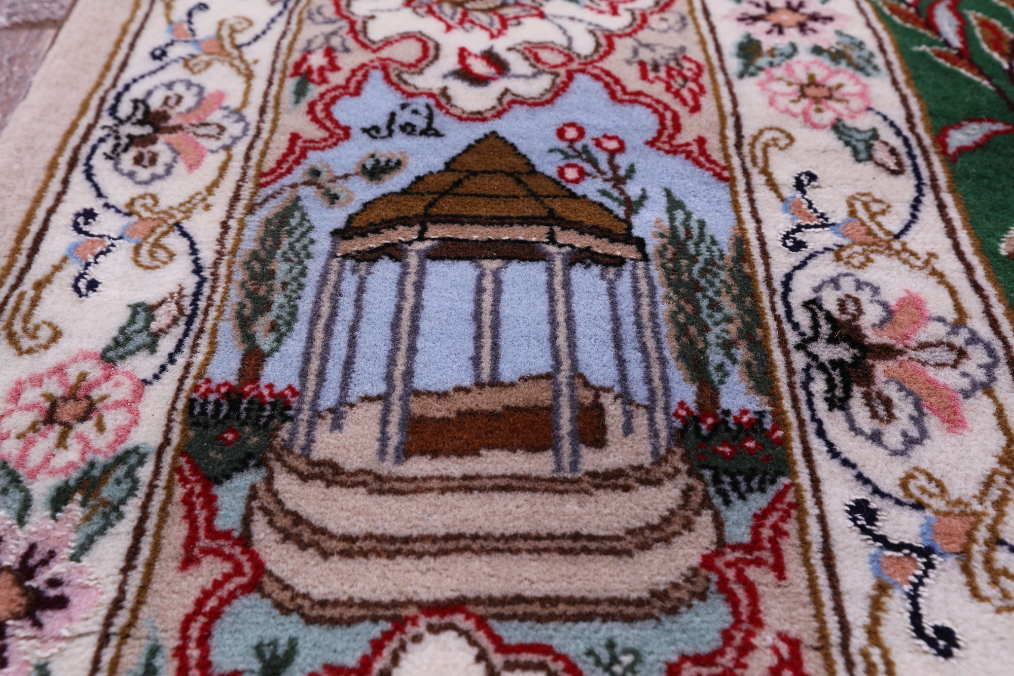 Signed Isfahan Authentic Persian Hunting Scene Hand Knotted Wool & Silk Area Rug - 4' 3" X 6' 6" - Golden Nile