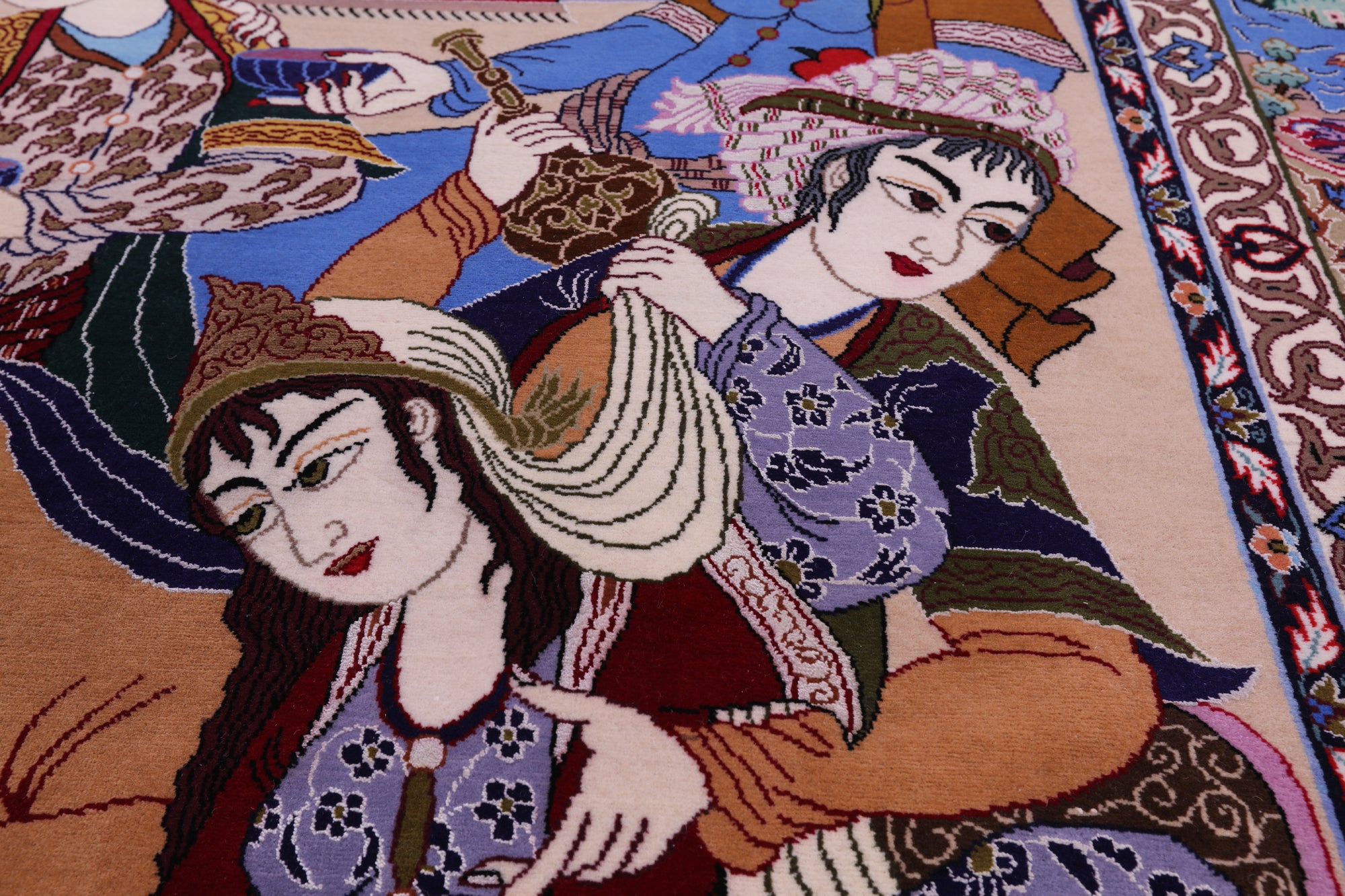 Isfahan Authentic Persian Pictorial Hand Knotted Wool & Silk Area Rug - 4' 10" X 7' 5" - Golden Nile
