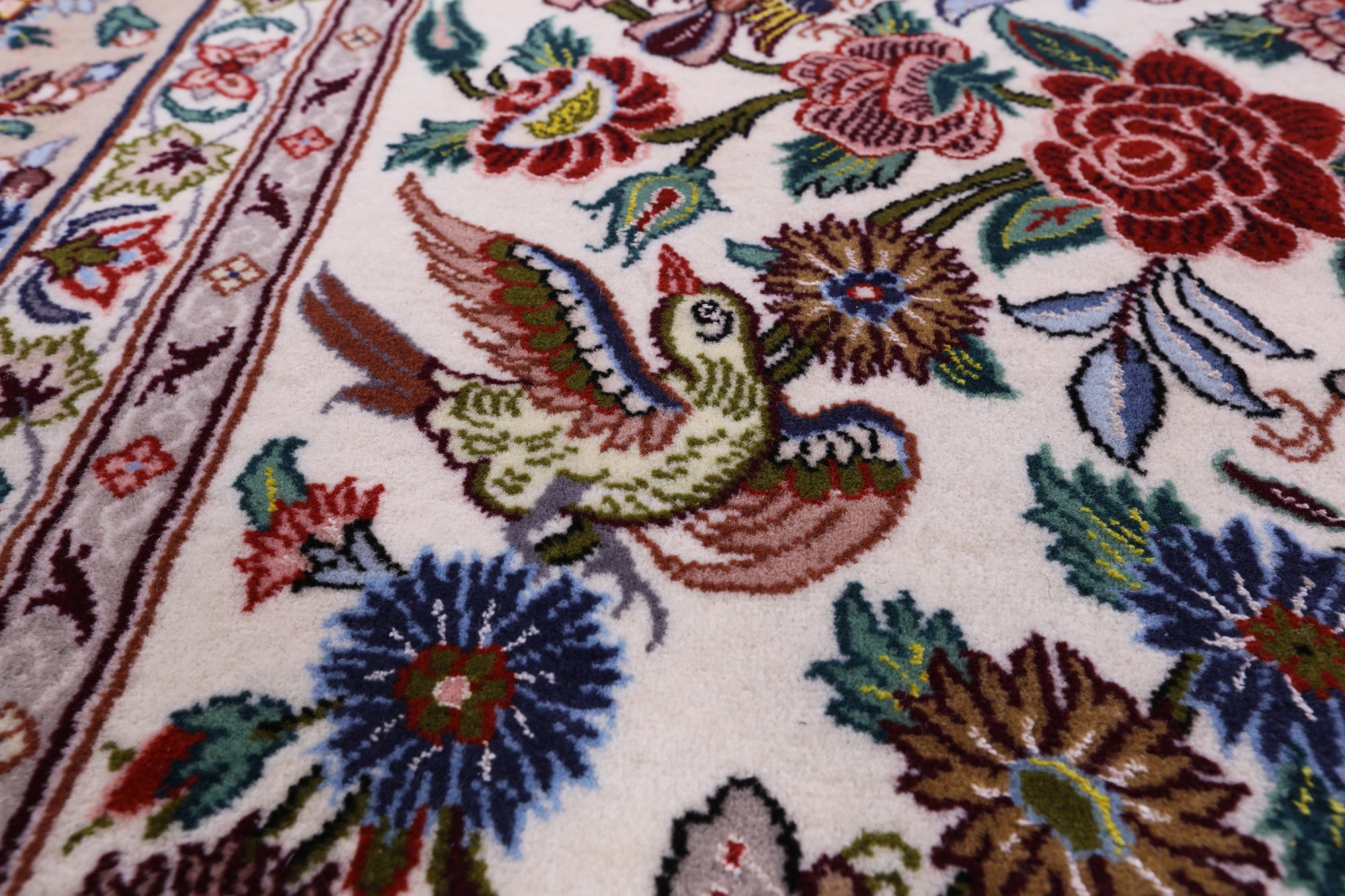 Ivory Signed Isfahan Authentic Persian Hand Knotted Wool & Silk Area Rug - 4' 11" X 8' 1" - Golden Nile
