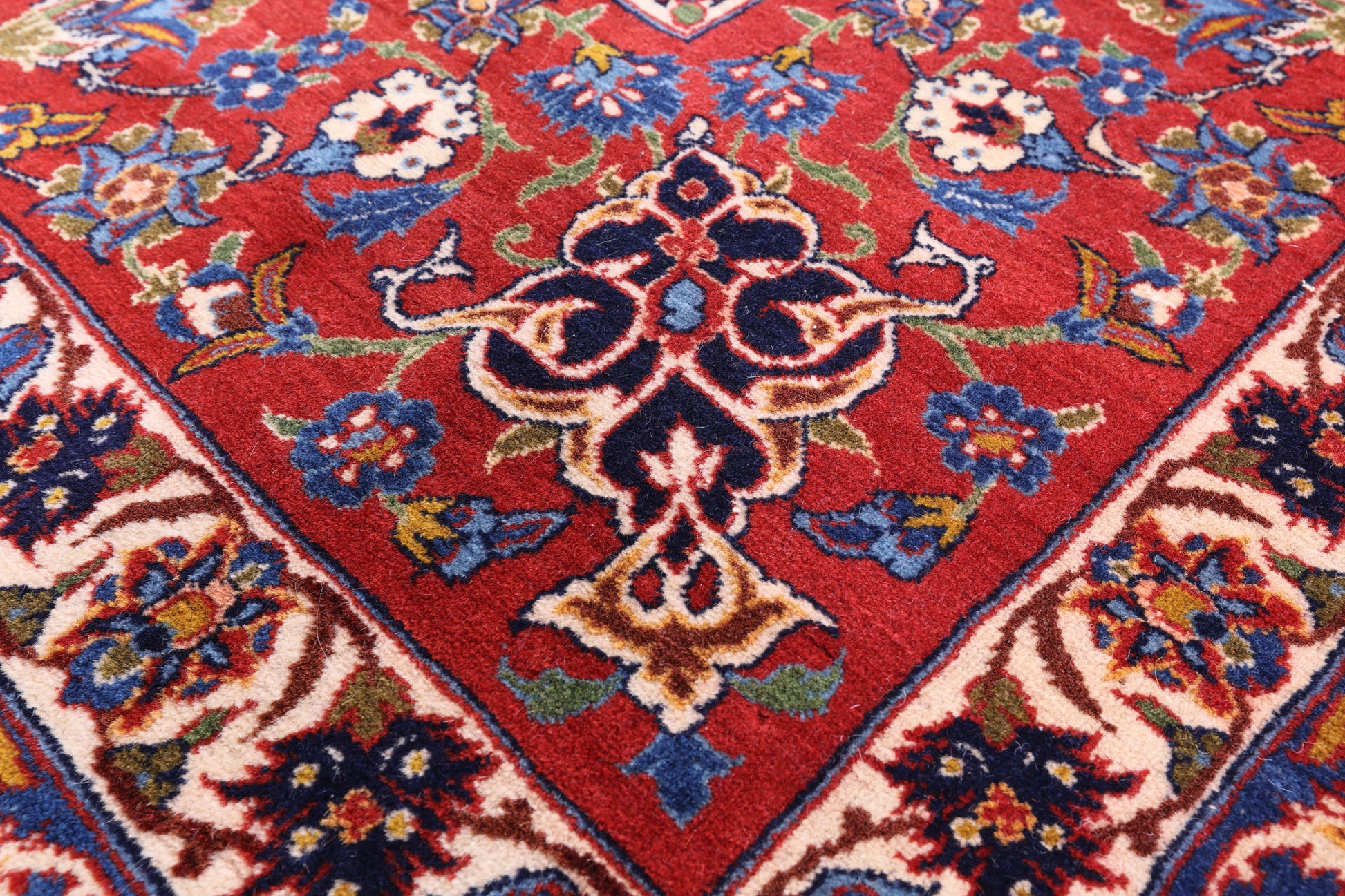 Ivory Antique Isfahan Persian Hand Knotted Area Rug - 7' 1" X 10' 6" - Golden Nile