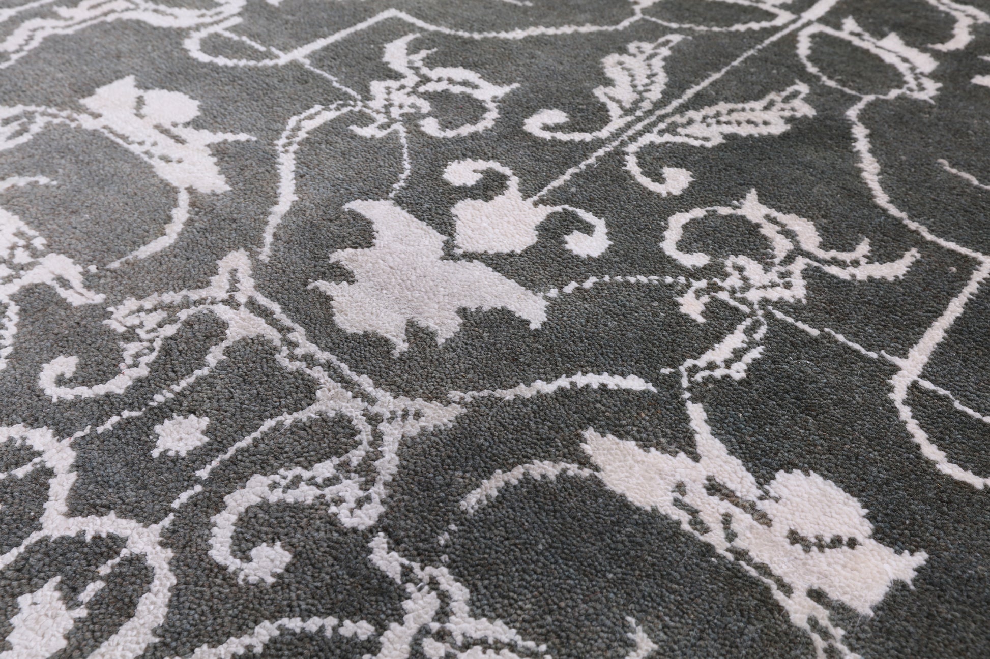 Modern Handmade Wool & Silk Rug - 7' 9" X 10' 5" - Golden Nile