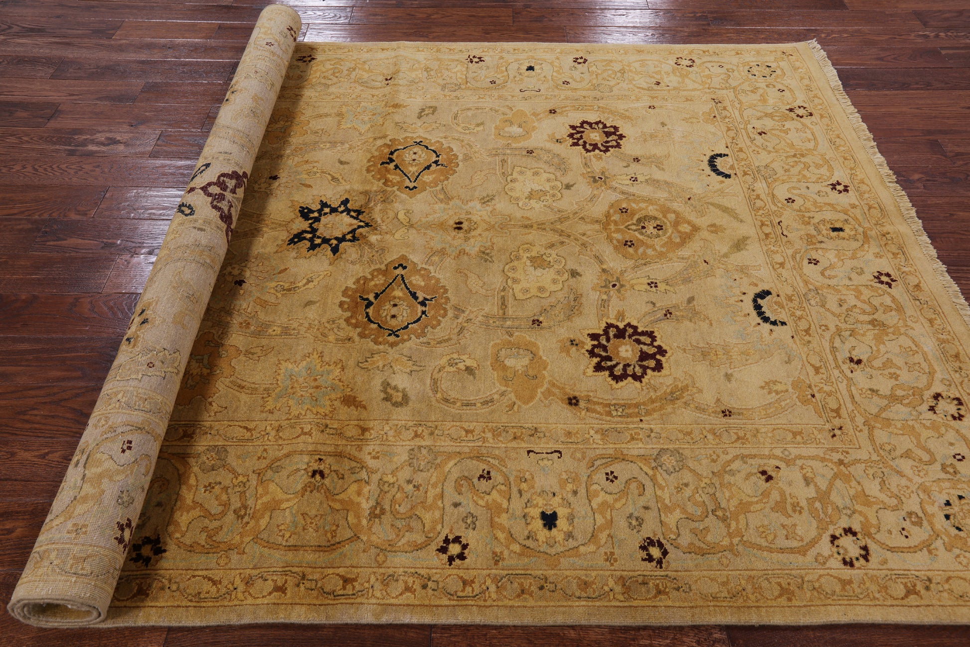 Peshawar Hand Knotted Wool Rug - 6' 3" X 8' 10" - Golden Nile