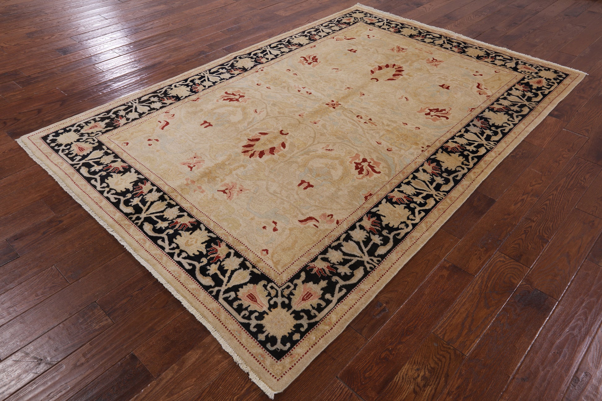Ivory Peshawar Handmade Wool Area Rug - 6' 1" X 9' 0" - Golden Nile