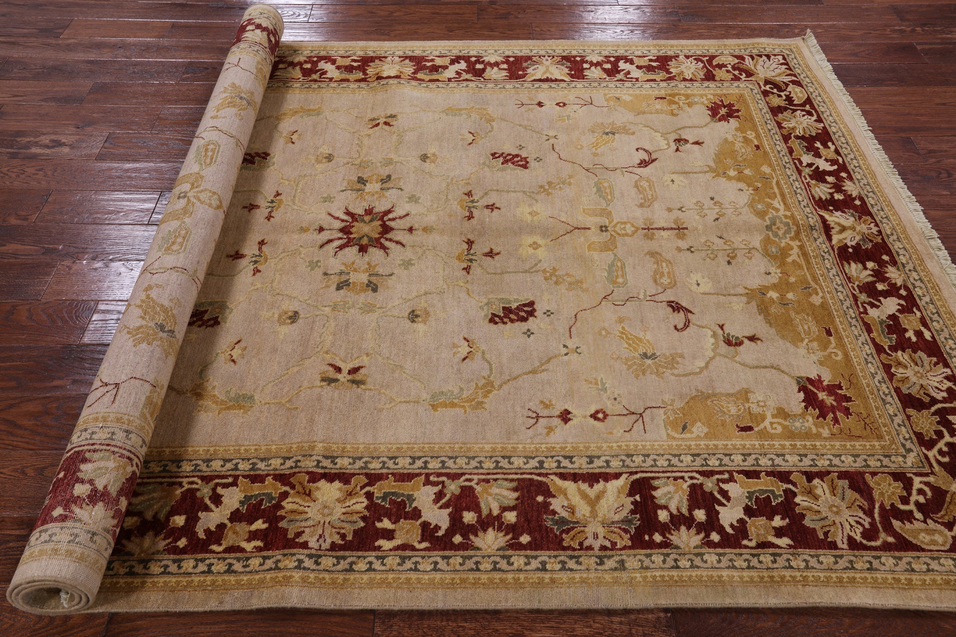 Ivory Peshawar Hand Knotted Wool Rug - 6' 1" X 8' 10" - Golden Nile