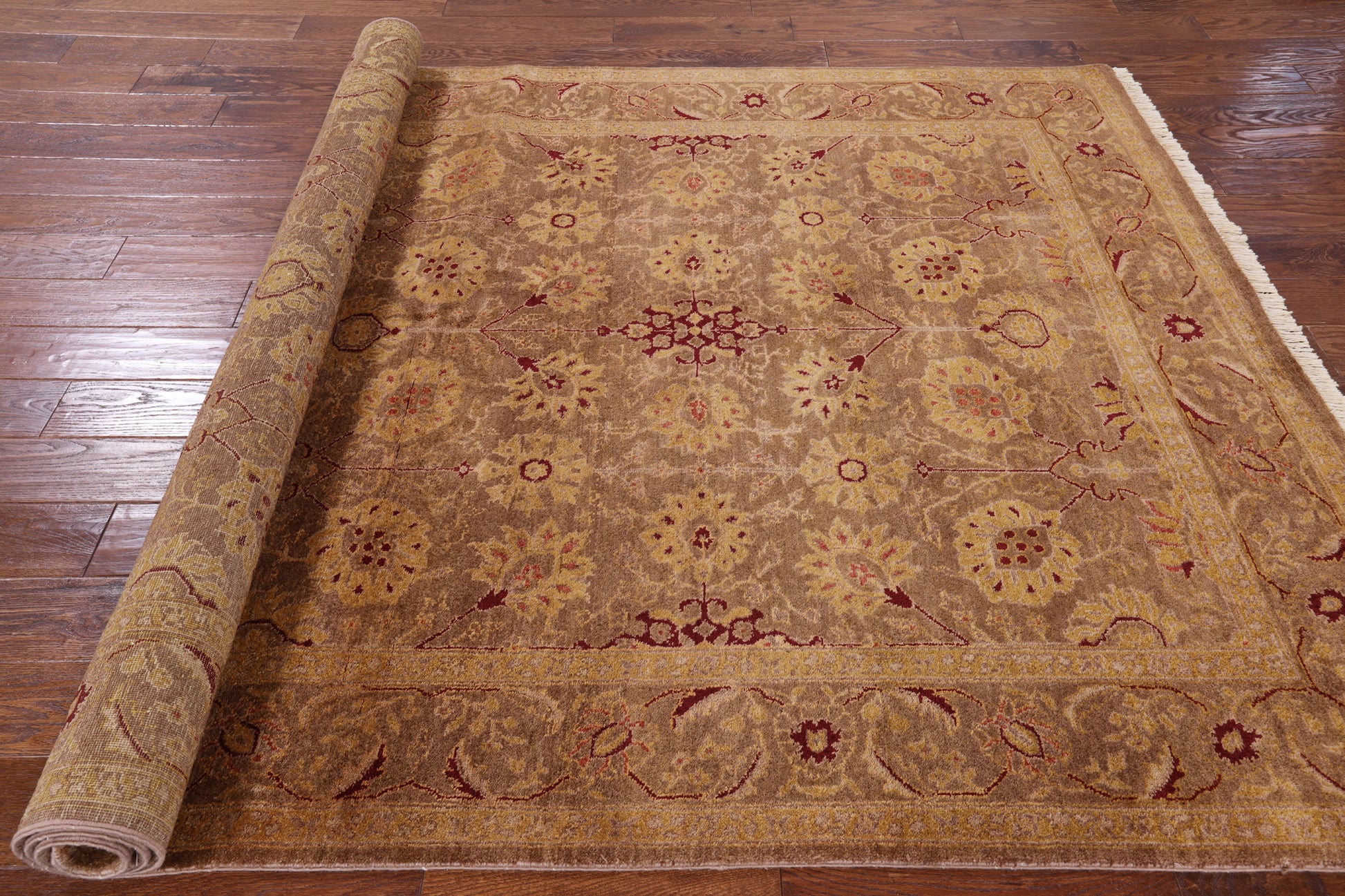 Peshawar Hand Knotted Wool Rug - 5' 10" X 9' 0" - Golden Nile