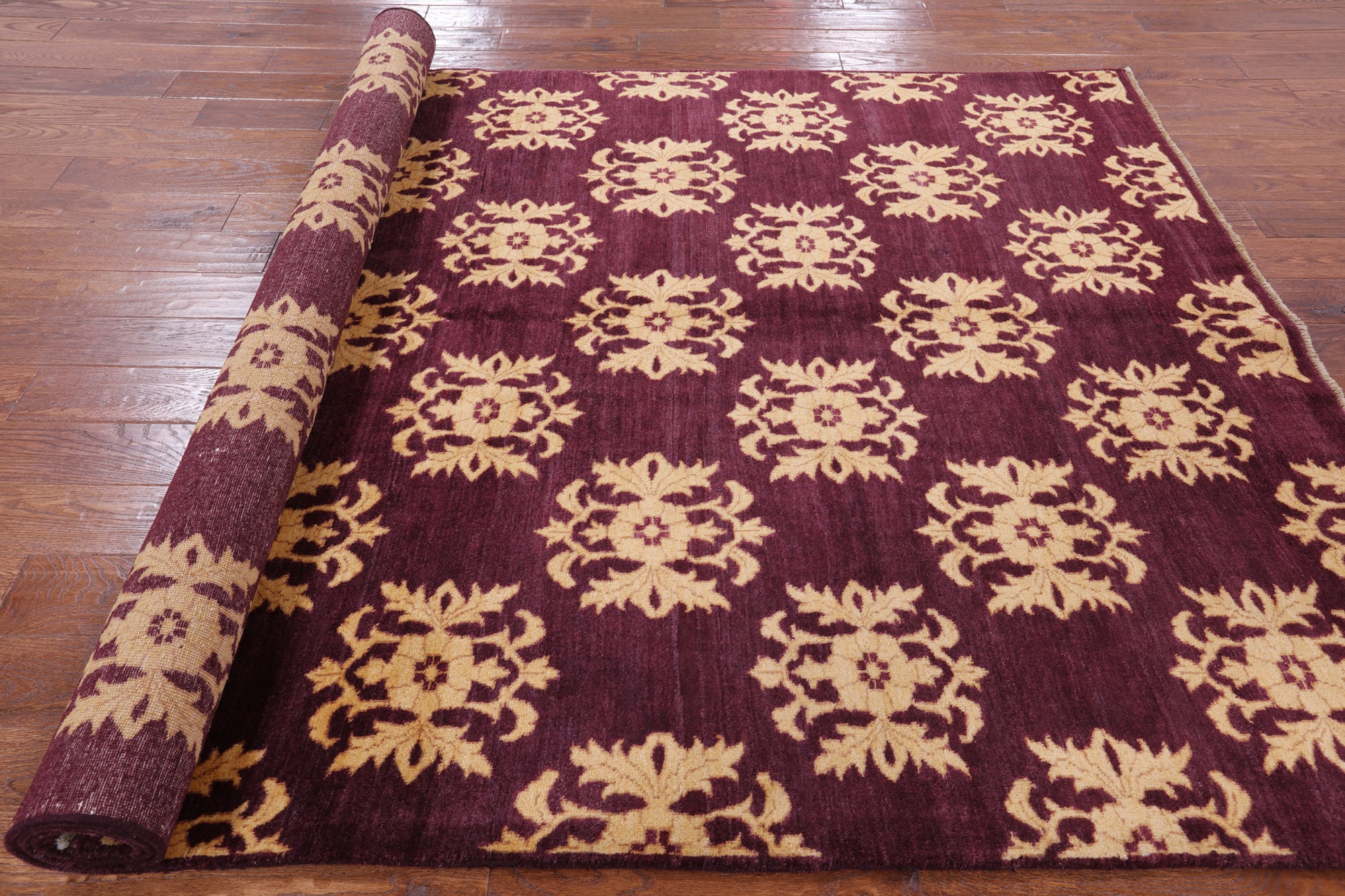 Peshawar Handmade Wool Area Rug - 6' 1" X 9' 1" - Golden Nile