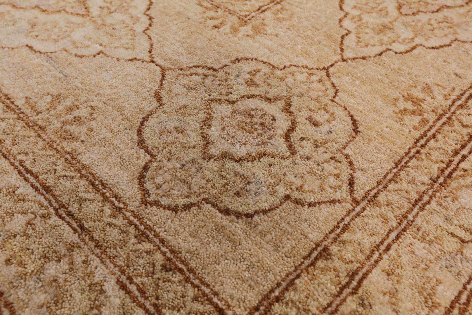 Persian Tabriz Hand Knotted Wool Rug - 8' 1" X 10' 3" - Golden Nile