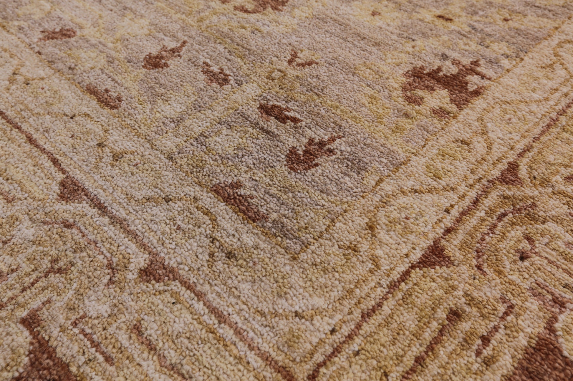 Peshawar Hand-Knotted Wool Rug - 6' 2" X 9' 0" - Golden Nile