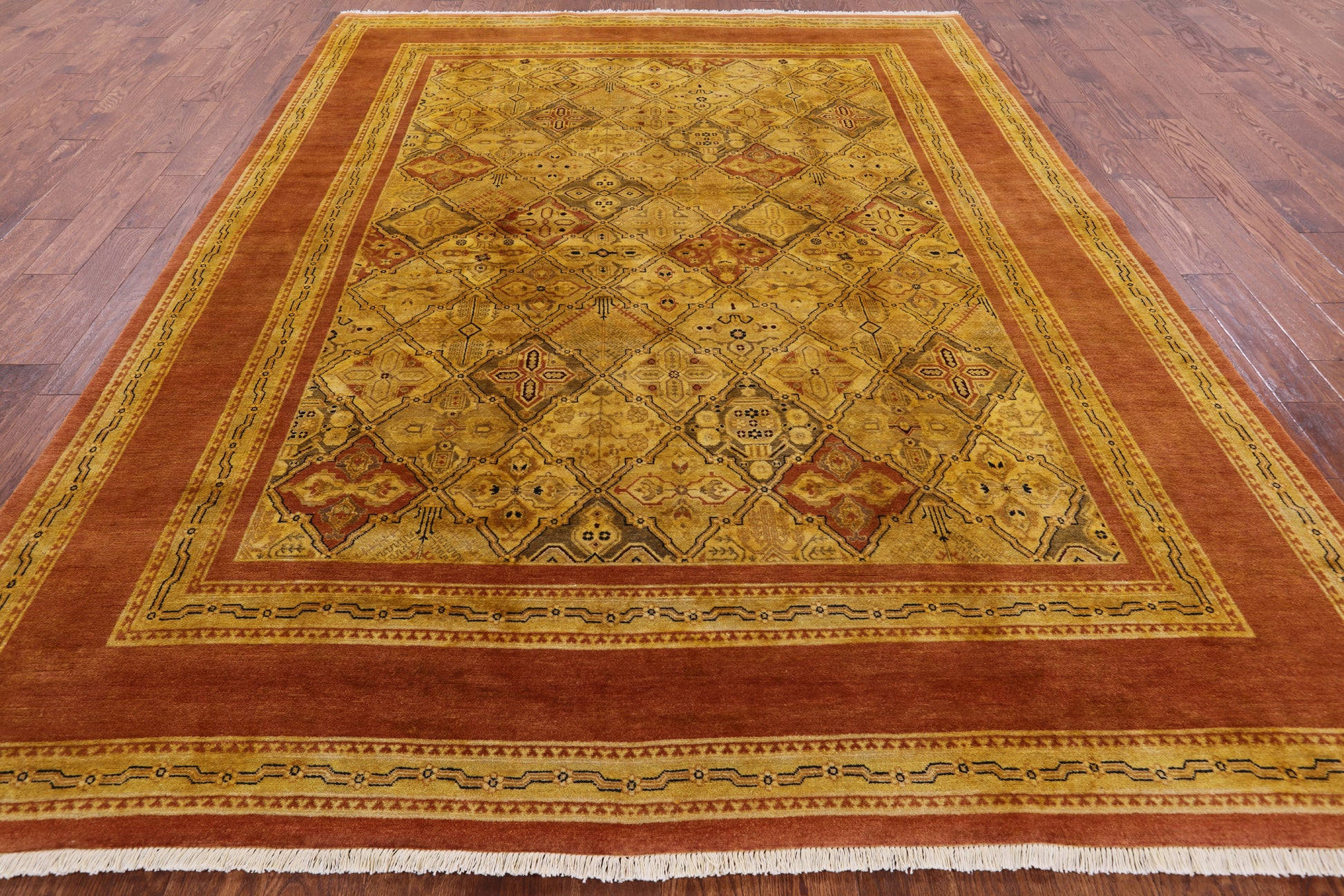 Peshawar Hand Knotted Wool Area Rug - 8' 0" X 10' 5" - Golden Nile