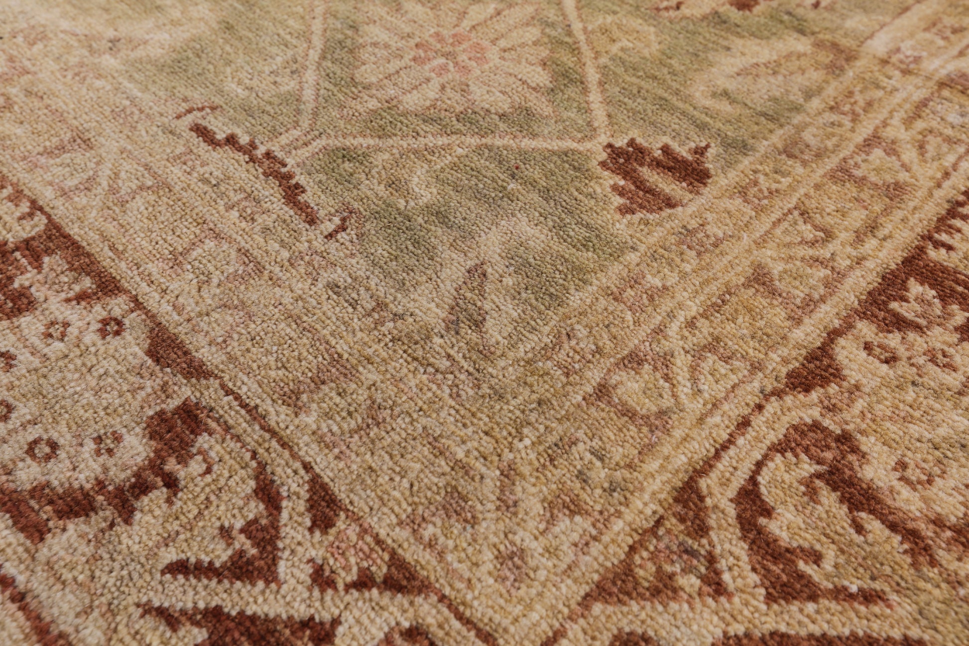 Peshawar Handmade Wool Area Rug - 6' 1" X 8' 10" - Golden Nile