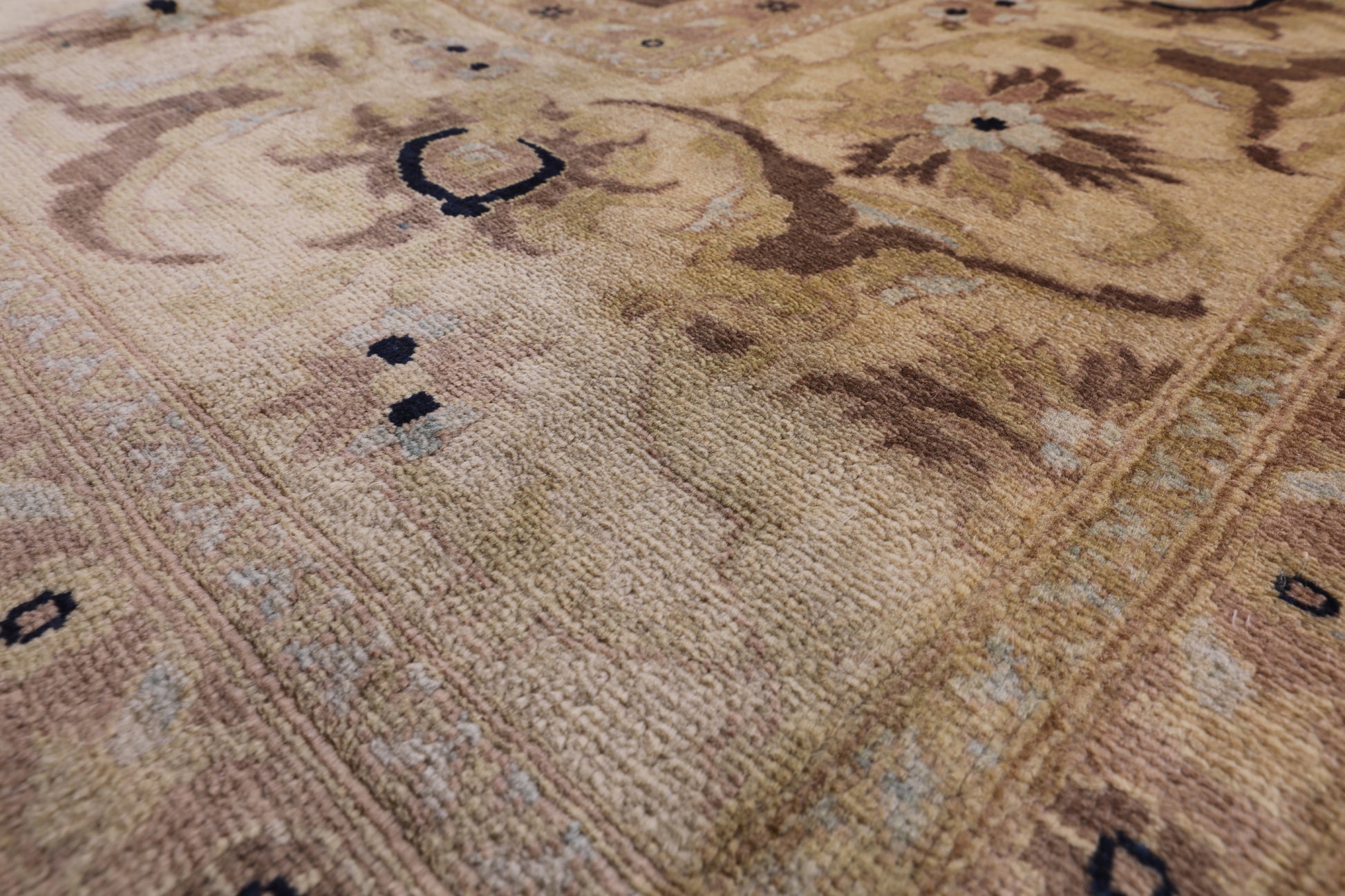 Peshawar Handmade Wool Area Rug - 8' 0" X 10' 3" - Golden Nile