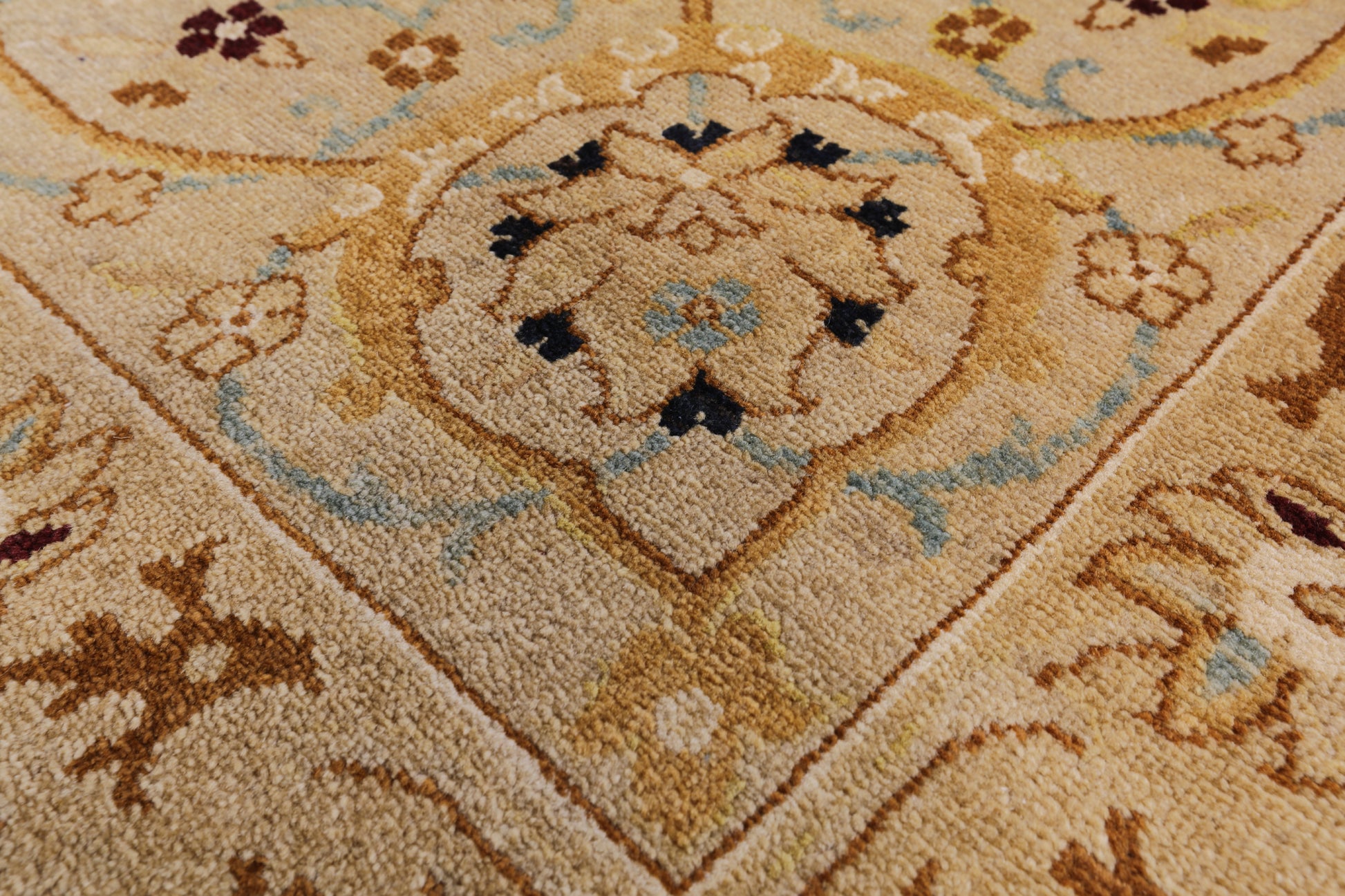 Chobi Peshawar Hand Knotted Wool Area Rug - 9' 0" X 12' 0" - Golden Nile
