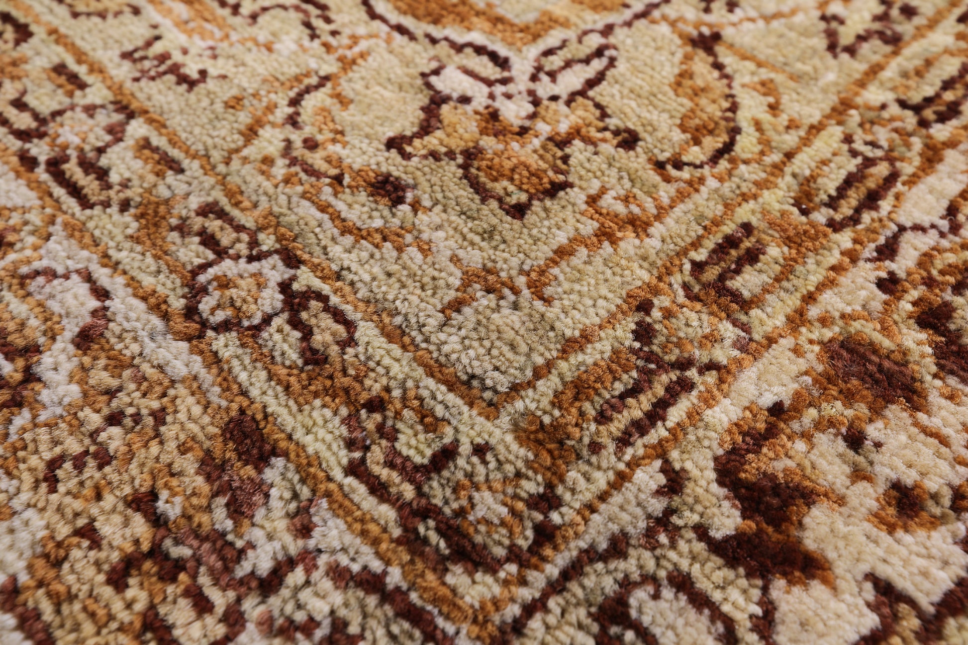 Peshawar Hand Knotted Area Rug - 9' 2" X 12' 7" - Golden Nile