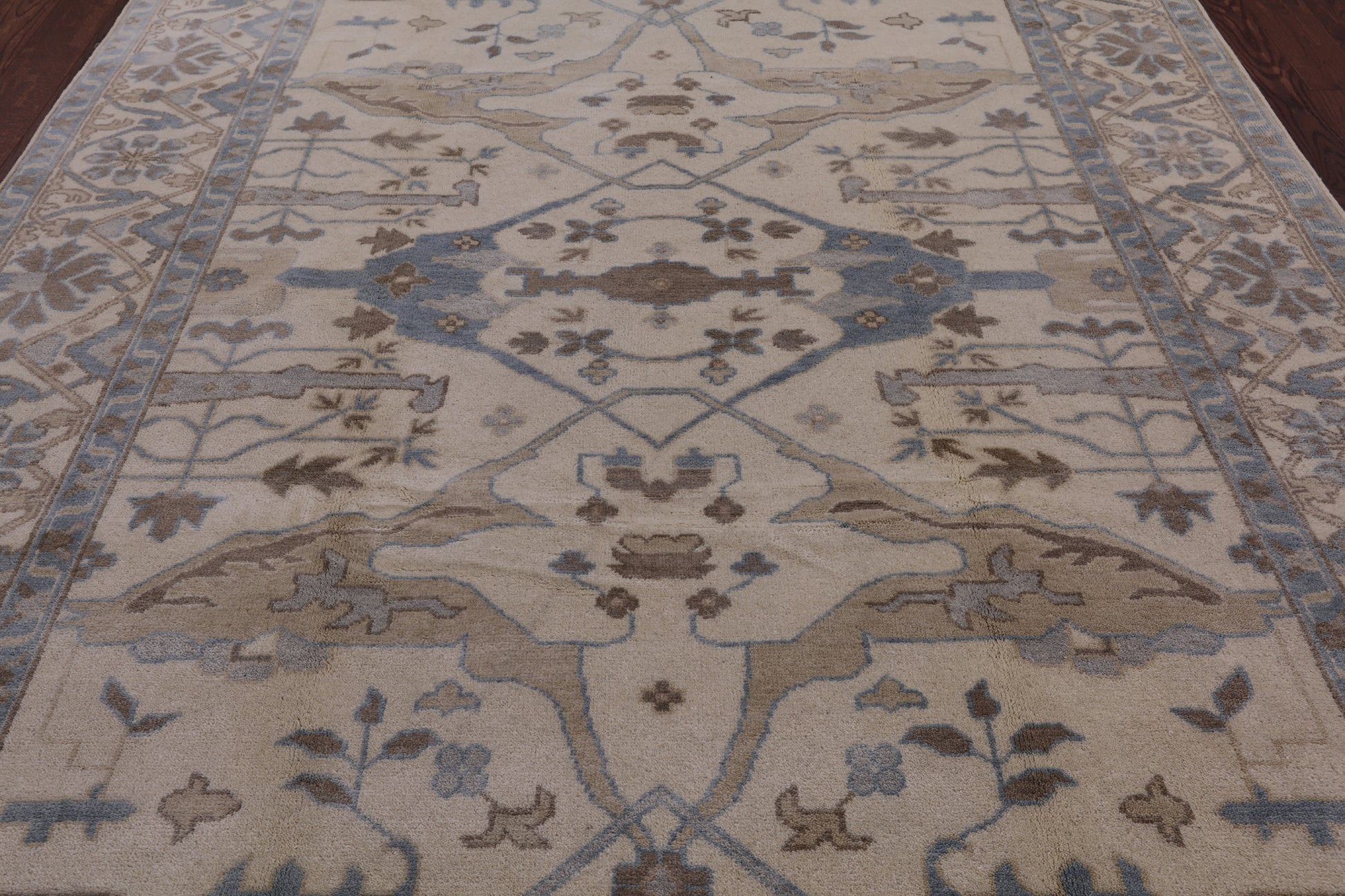 Ivory Handmade Turkish Oushak Wool Rug - 8' 0" X 10' 0" - Golden Nile