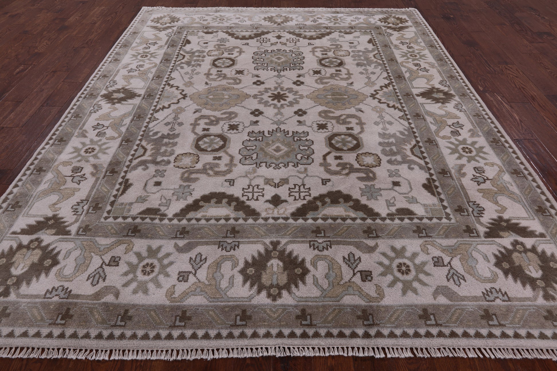 Ivory Turkish Oushak Hand Knotted Wool Rug - 8' 2" X 9' 10" - Golden Nile