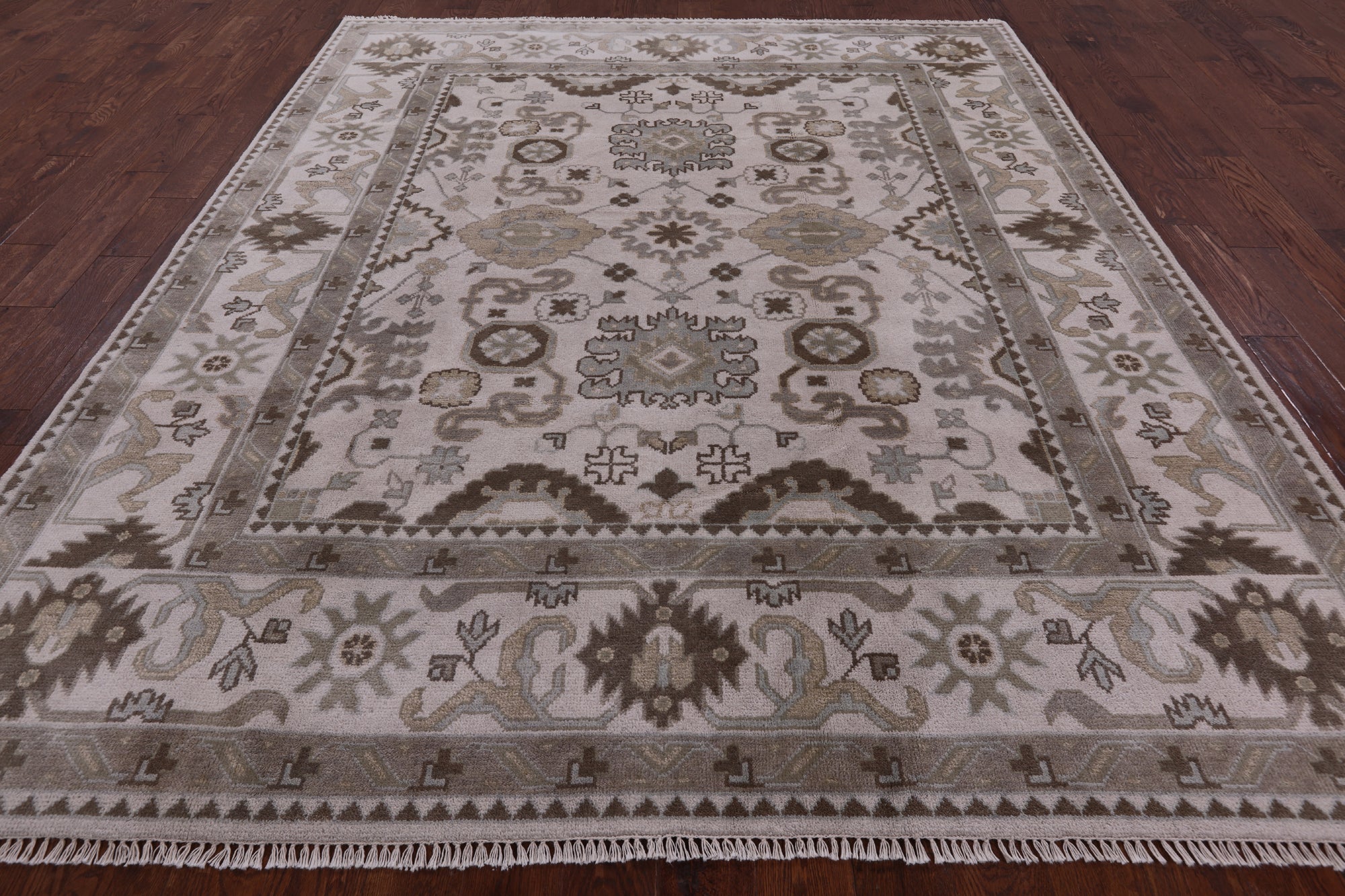 Ivory Turkish Oushak Hand Knotted Wool Rug - 8' 2" X 9' 10" - Golden Nile