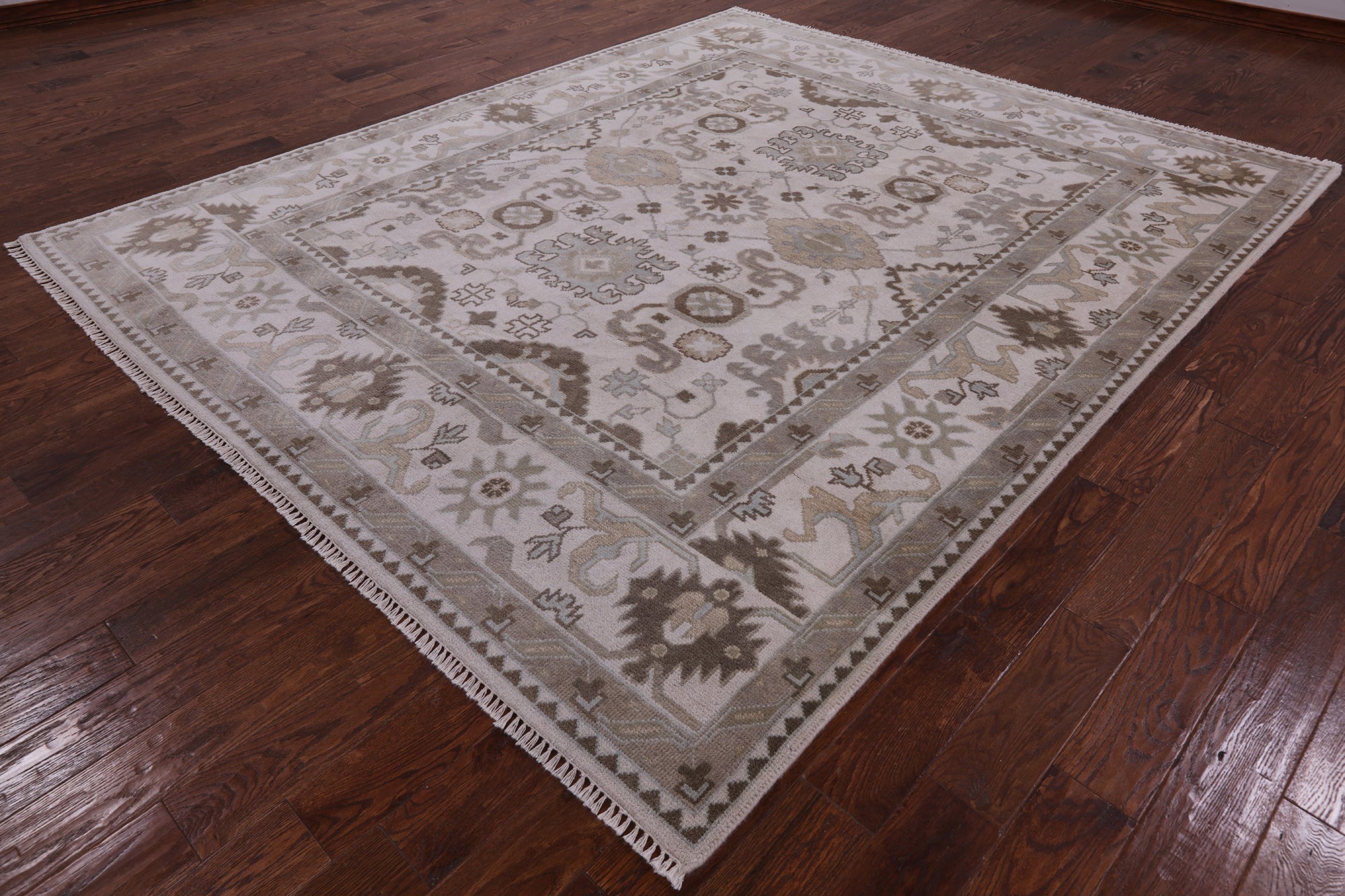 Ivory Turkish Oushak Hand Knotted Wool Rug - 8' 2" X 9' 10" - Golden Nile