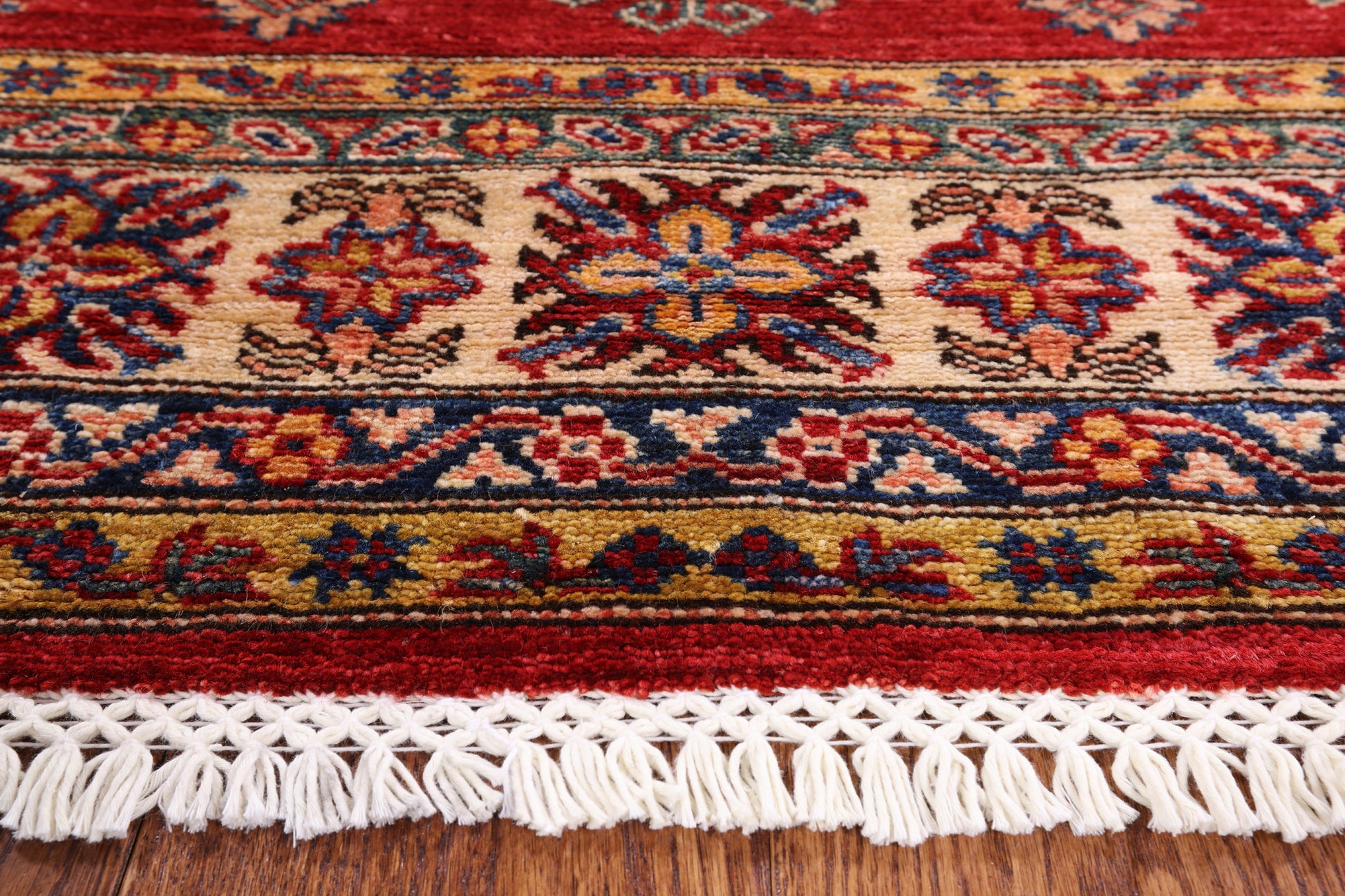 Red Super Kazak Hand Knotted Wool Rug - 4' 11" X 6' 10" - Golden Nile