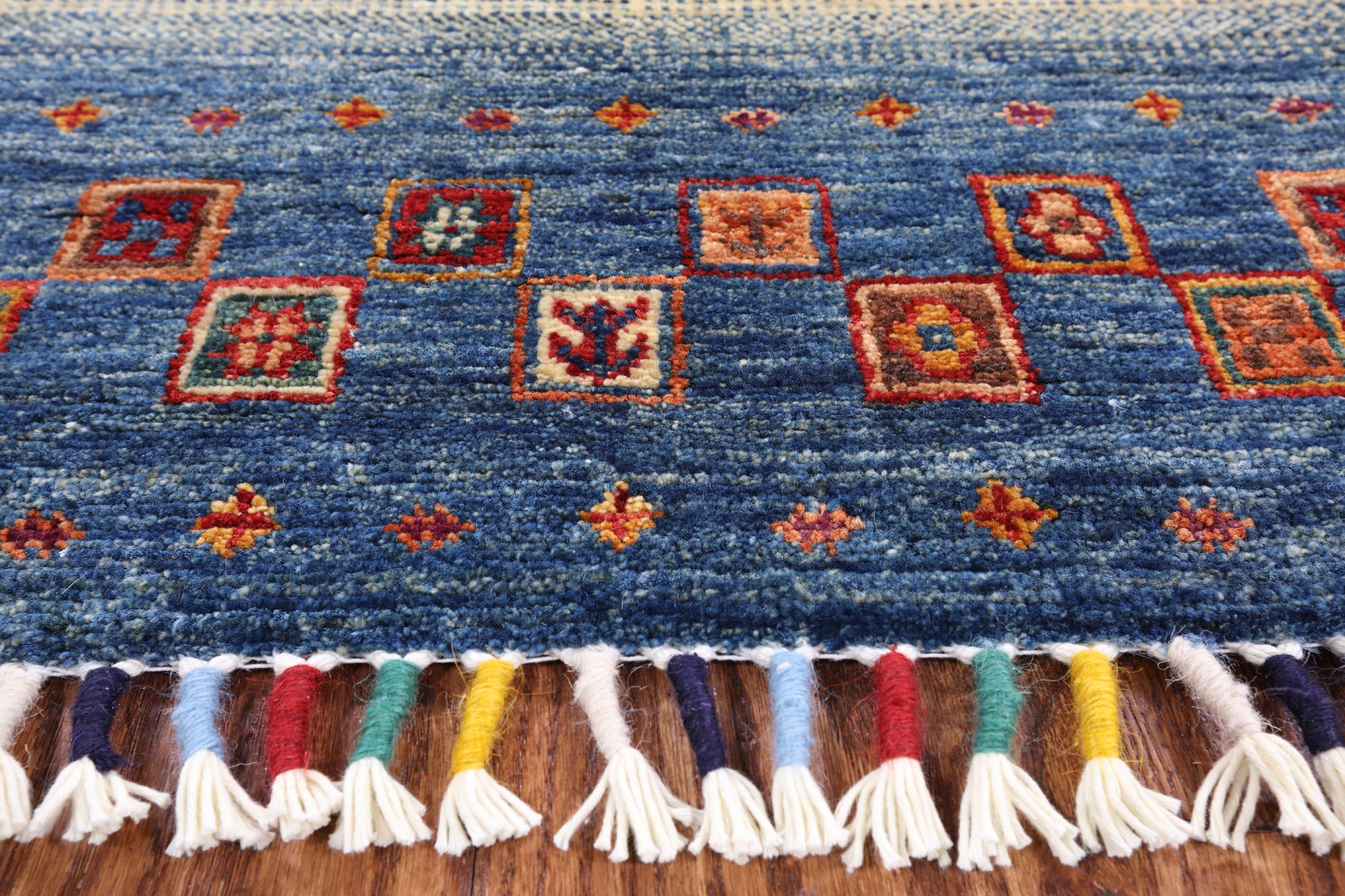 Tribal Persian Gabbeh Hand Knotted Wool Rug - 5' 11" X 7' 11" - Golden Nile
