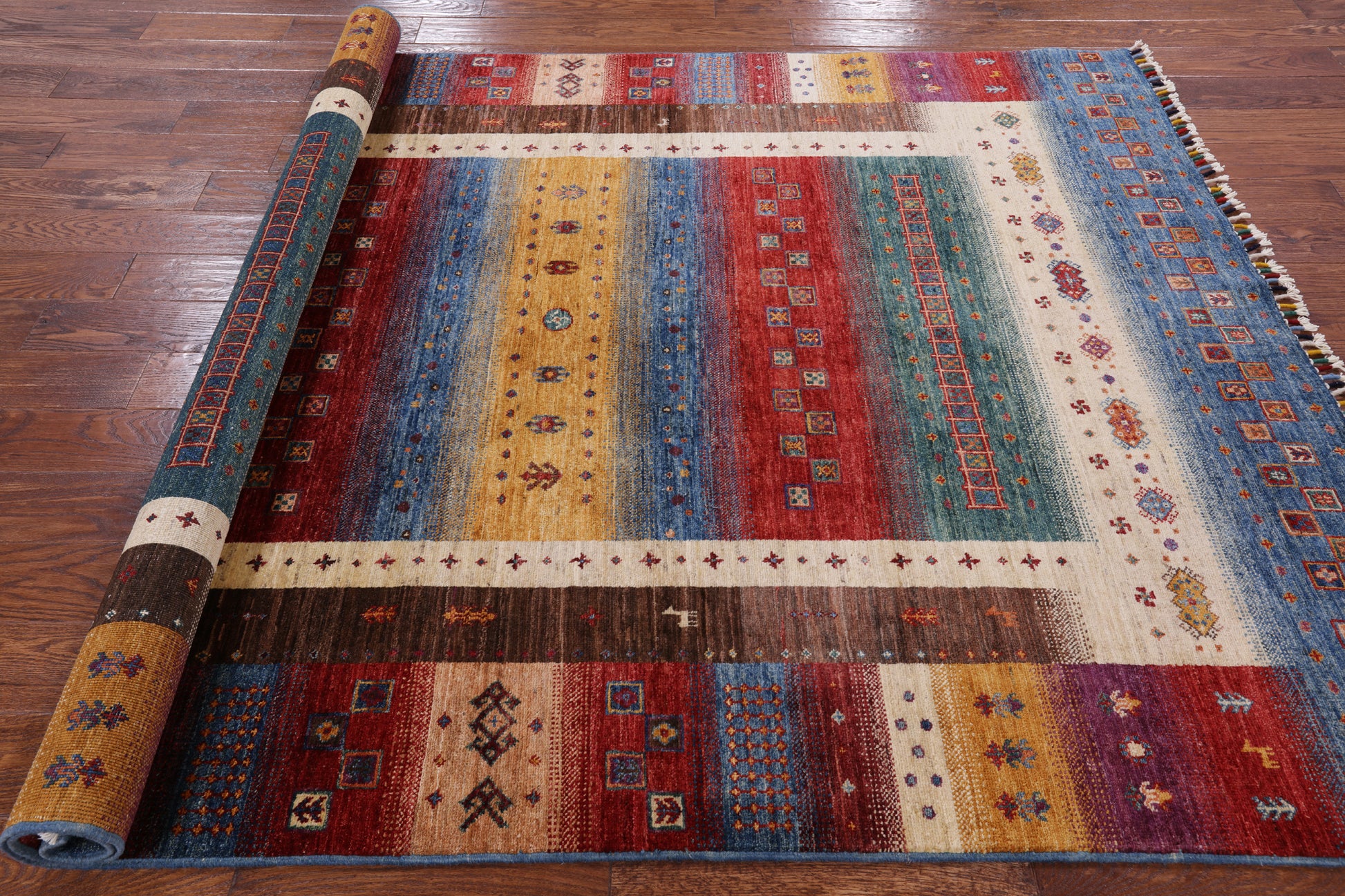Tribal Persian Gabbeh Hand Knotted Wool Rug - 5' 11" X 7' 11" - Golden Nile