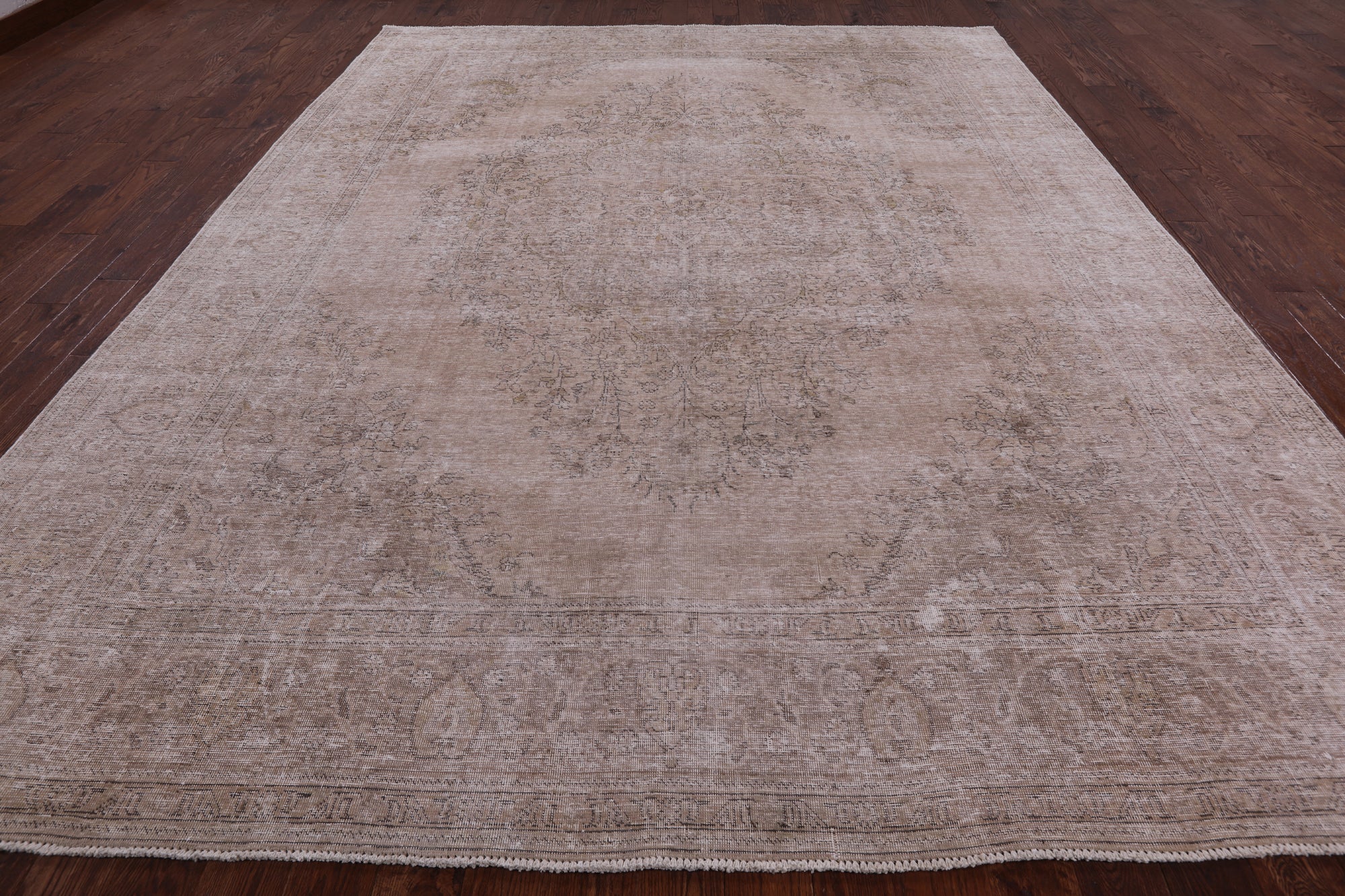 Persian Vintage White Wash Handmade Wool Rug - 9' 10" X 12' 7" - Golden Nile