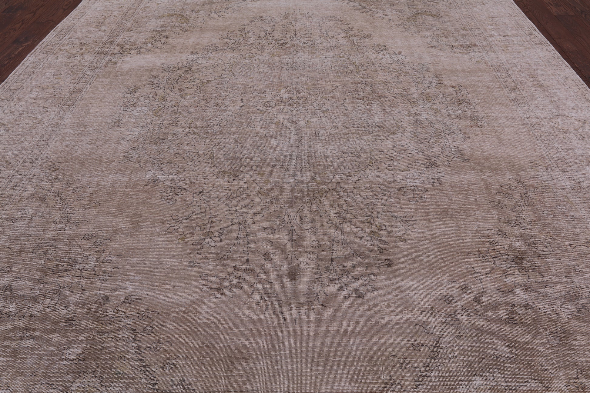 Persian Vintage White Wash Handmade Wool Rug - 9' 10" X 12' 7" - Golden Nile