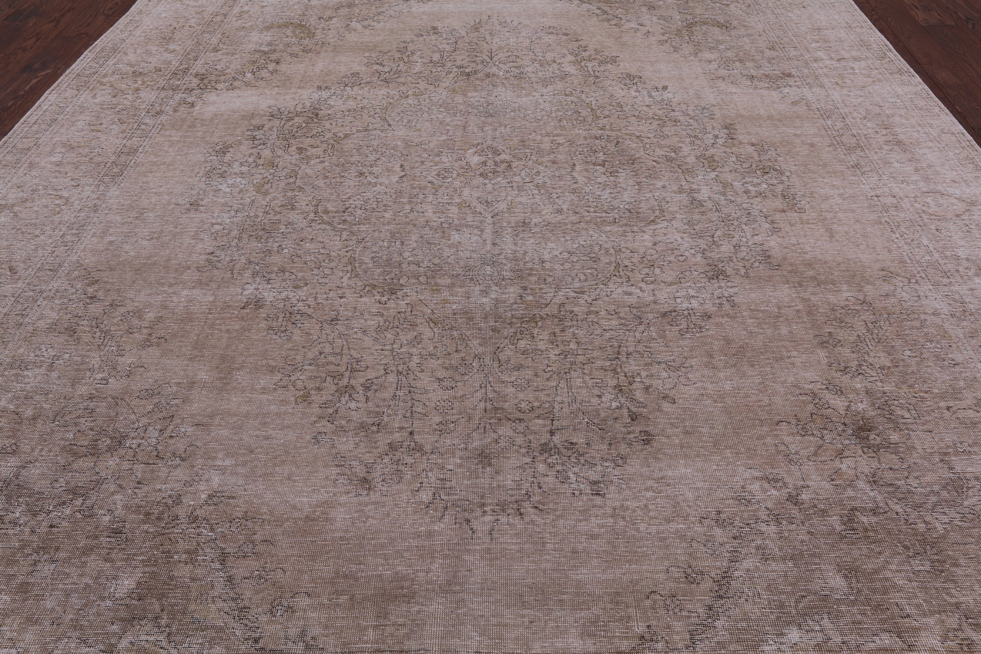 Persian Vintage White Wash Handmade Wool Rug - 9' 10" X 12' 7" - Golden Nile