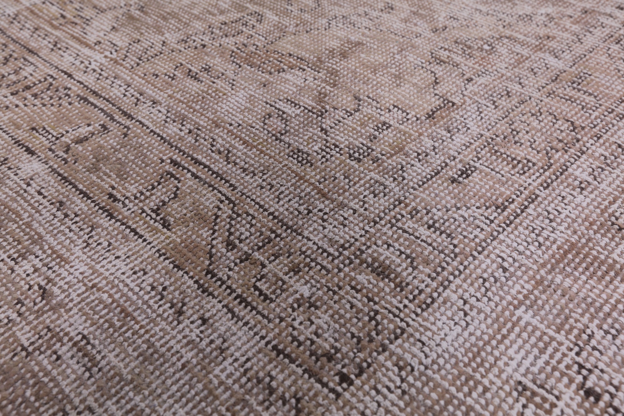 Persian Vintage White Wash Handmade Wool Rug - 9' 10" X 12' 7" - Golden Nile