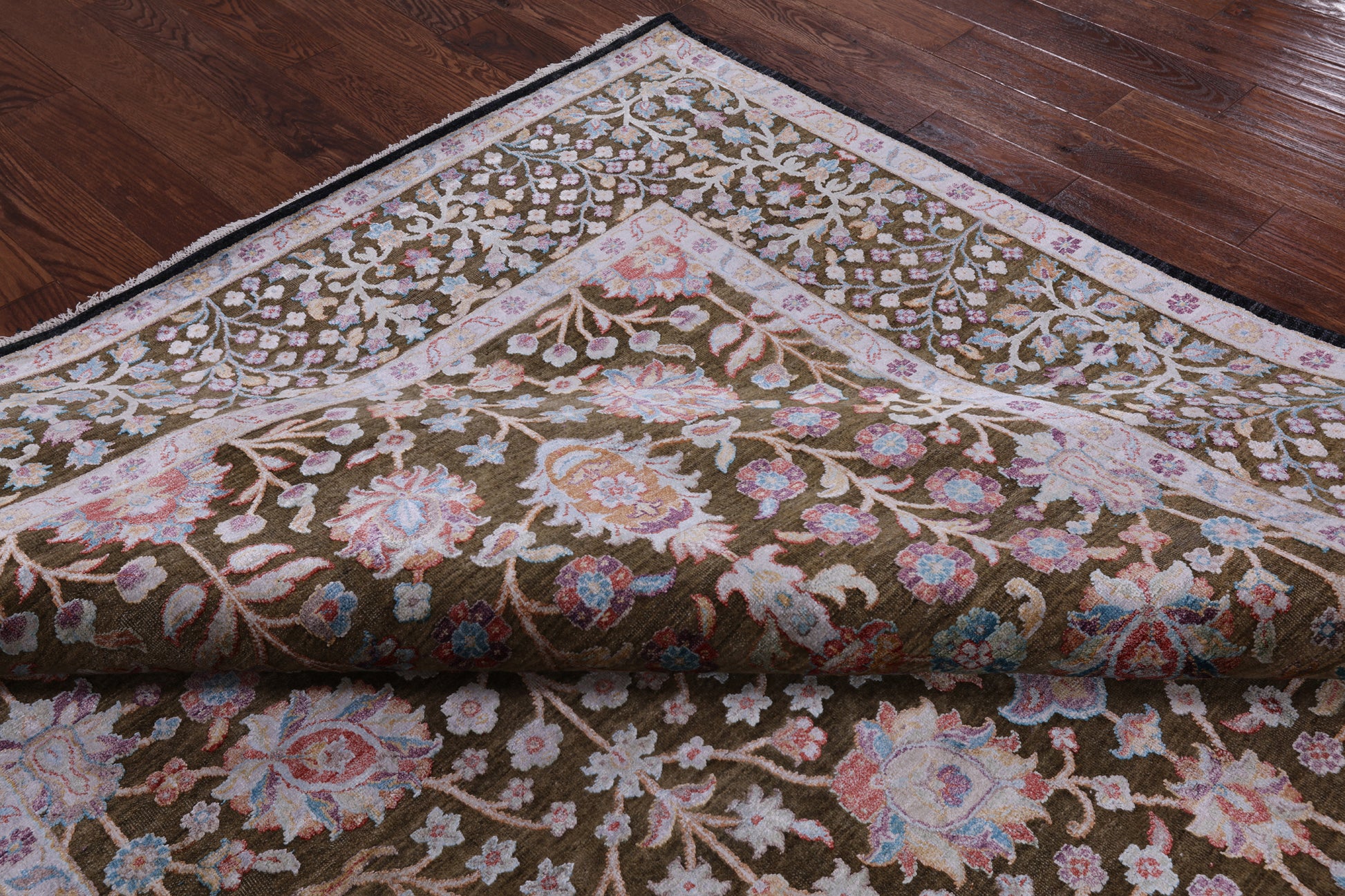 Pure Silk With Oxidized Wool Handmade Area Rug - 8' 1" X 10' 0" - Golden Nile